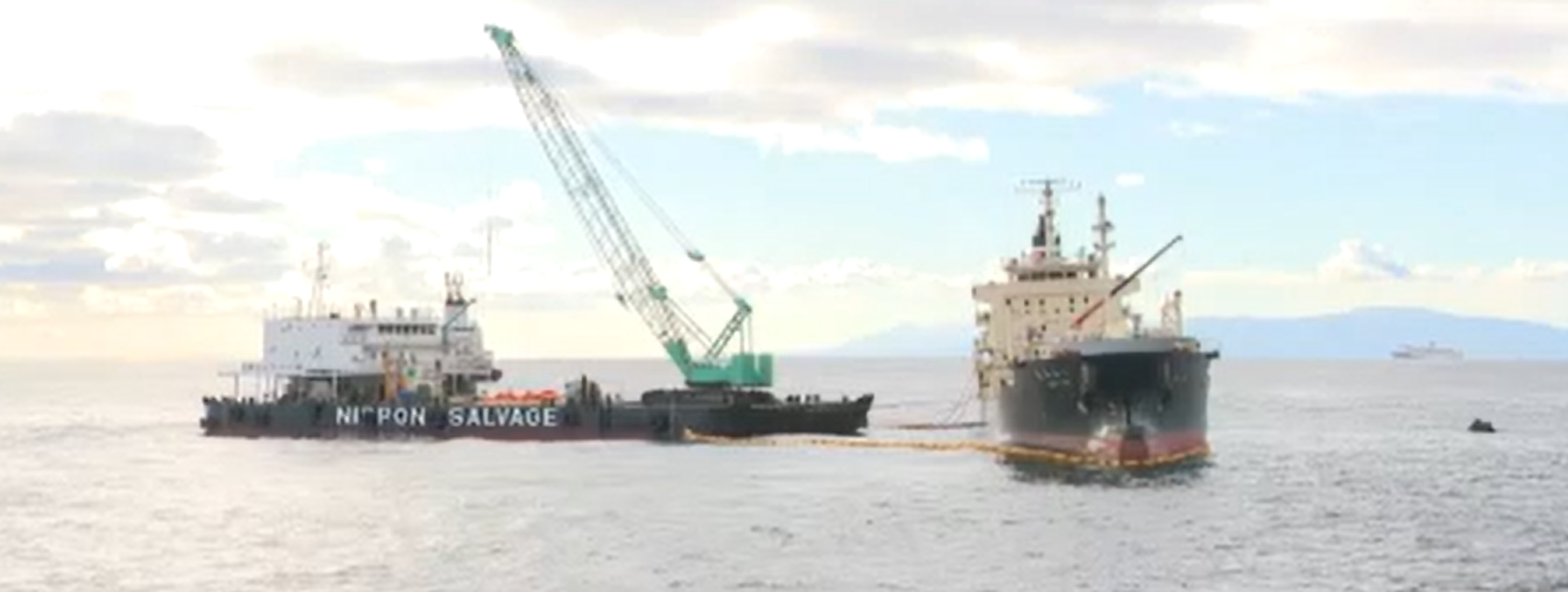 船体を軽くする作業