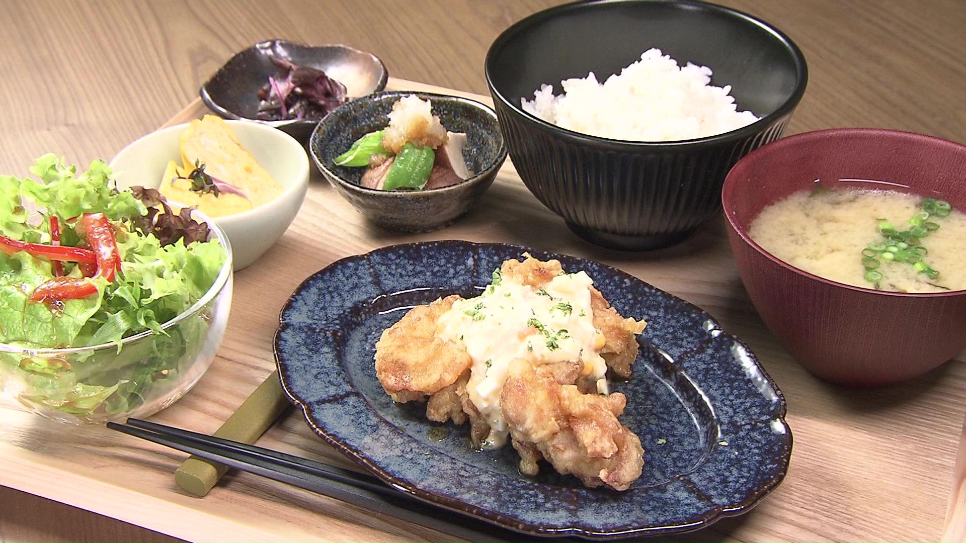 定食の「チキン南蛮」