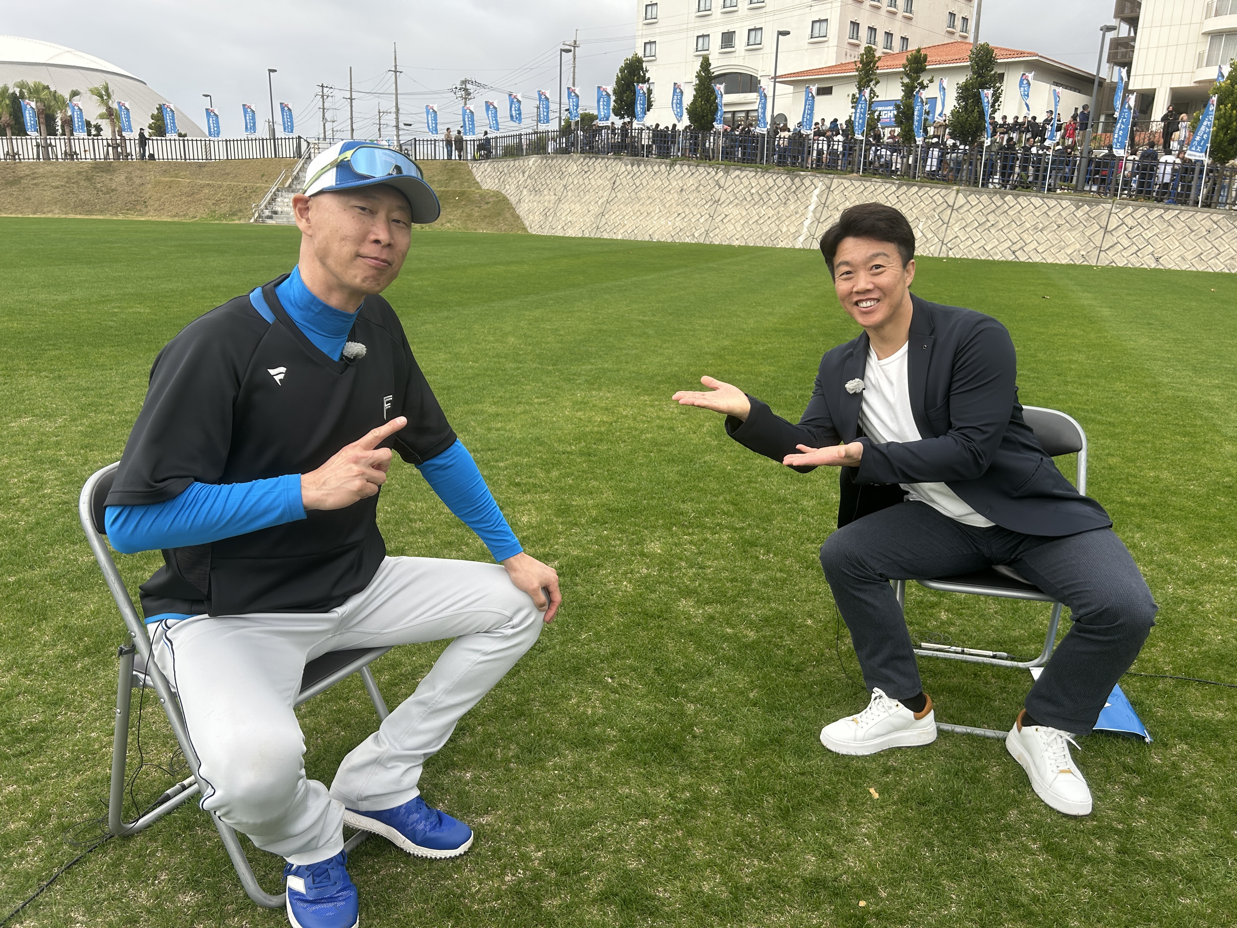 森本コーチとプロ野球解説の鶴岡氏