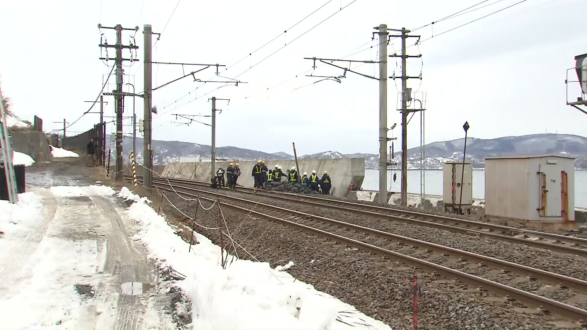 保線社員が土砂流出を発見