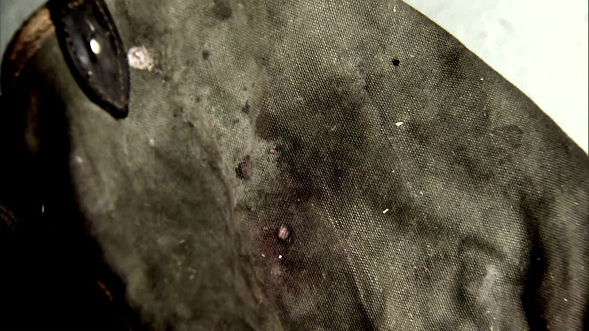 背負っていたリュックは血に染まる