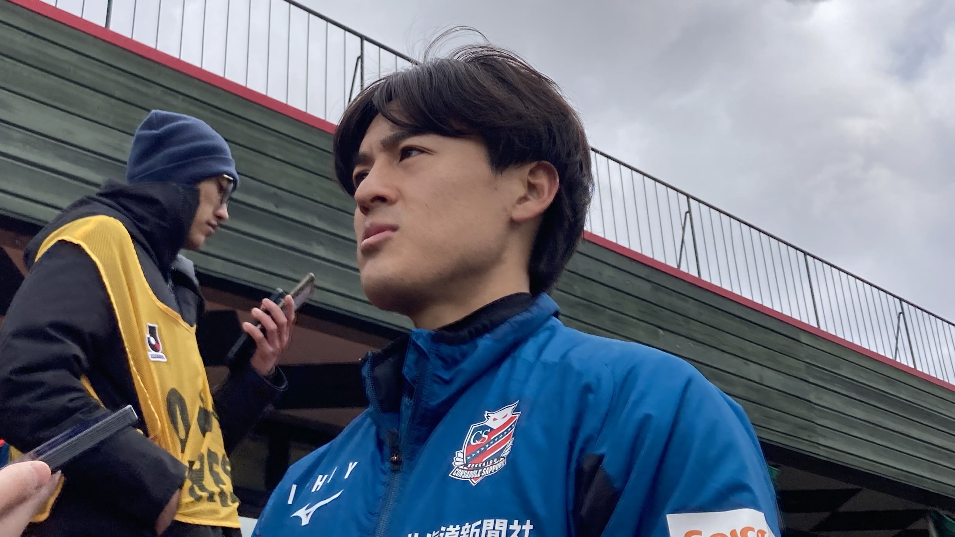 待望のホーム初勝利へ、意気込みを語るMF高嶺朋樹選手