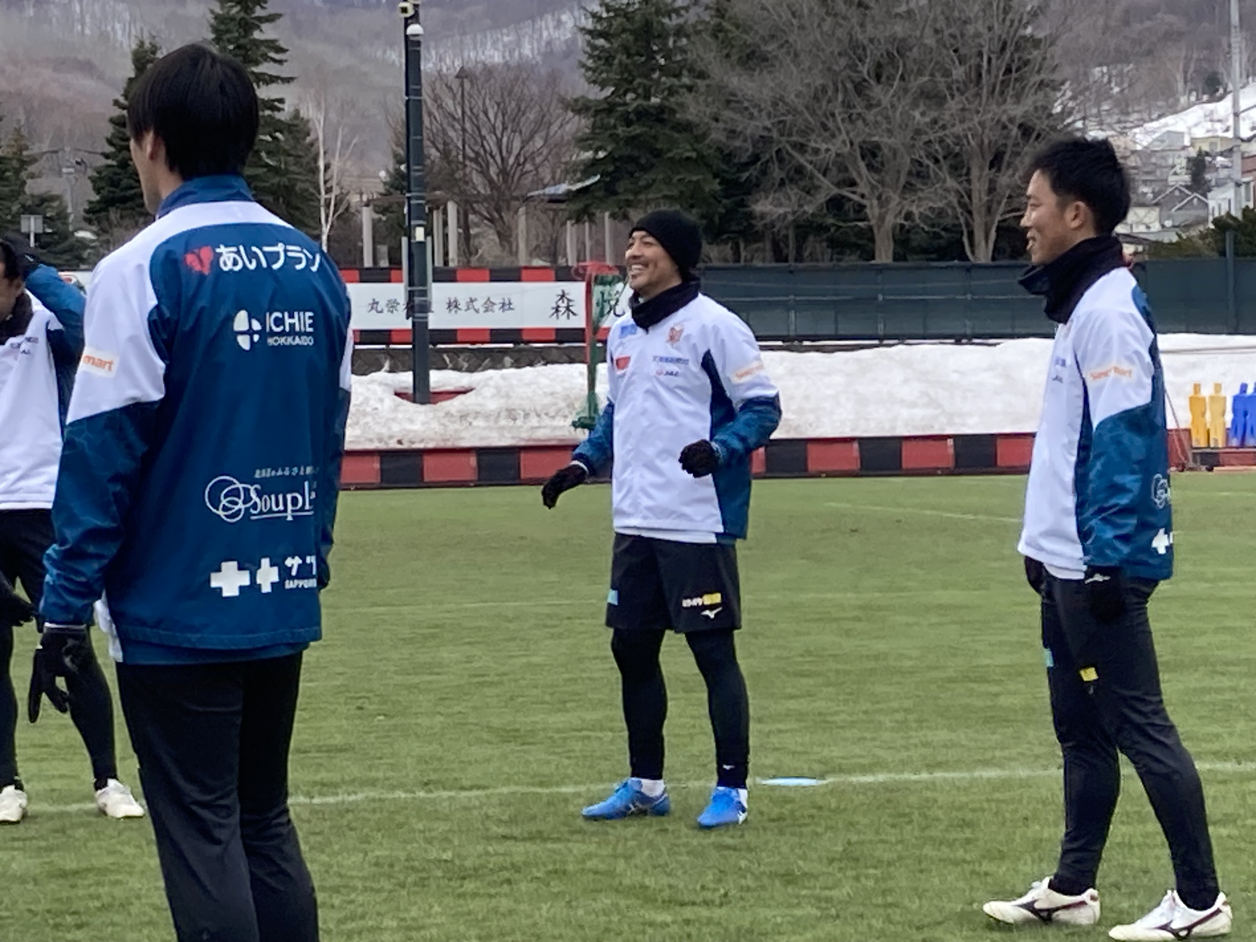 トレーニングに参加した小野伸二O.N.O