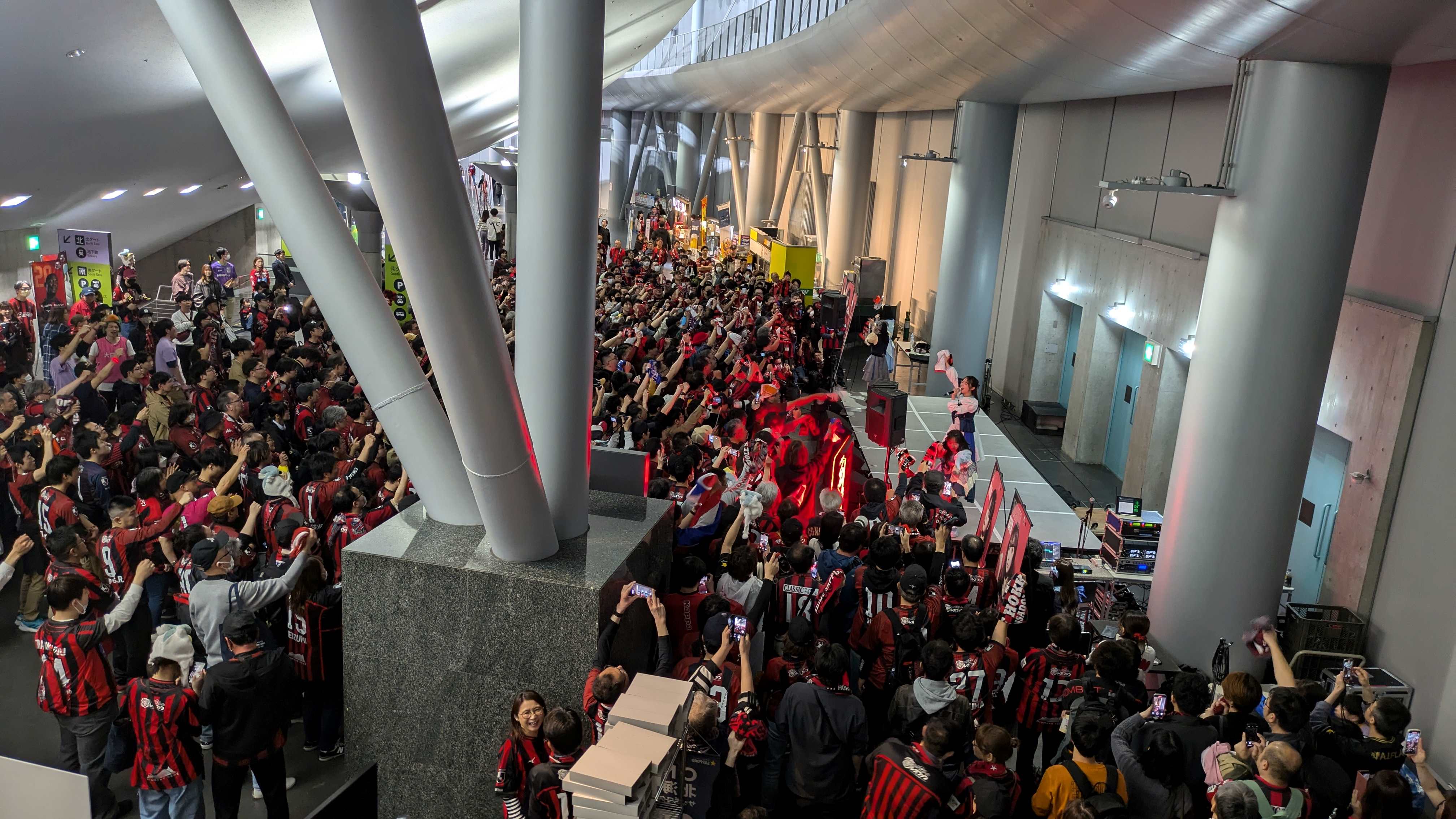 コンサドーレ札幌 試合前ミニLIVEの様子