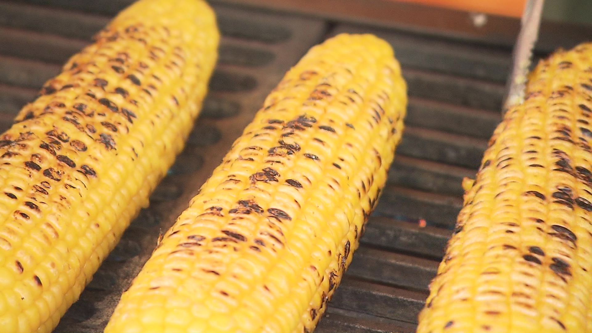名物「焼きとうきび」