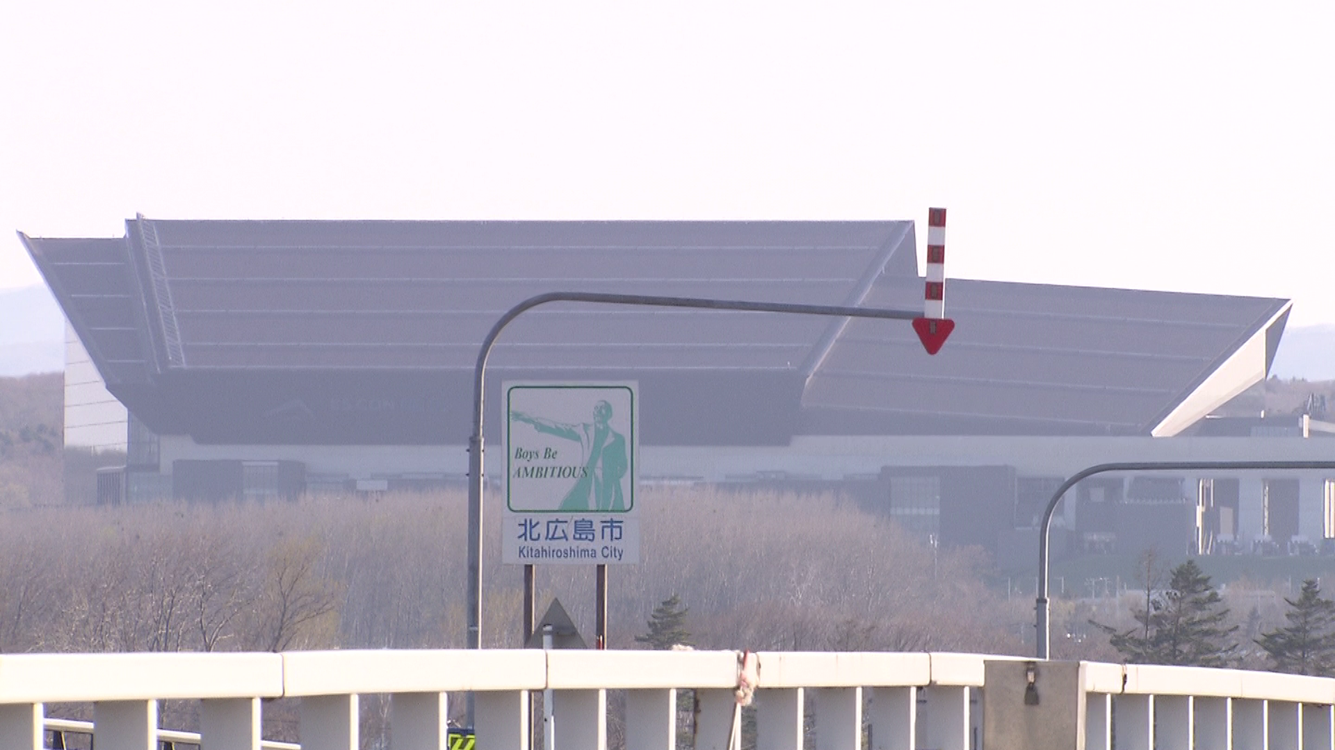 クラーク博士だけでなく球場もモチーフに