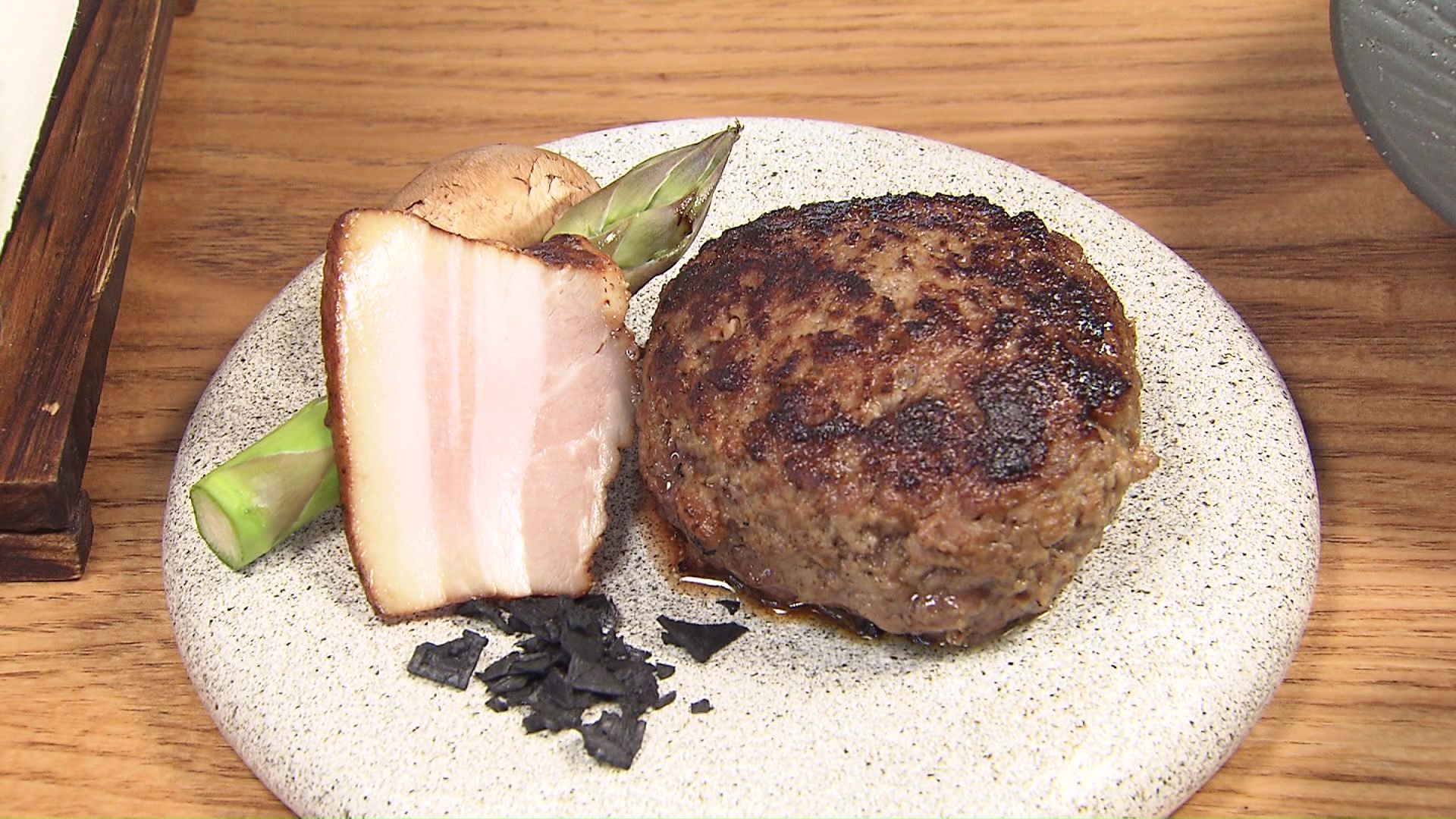 十勝池田牛100%のハンバーグ