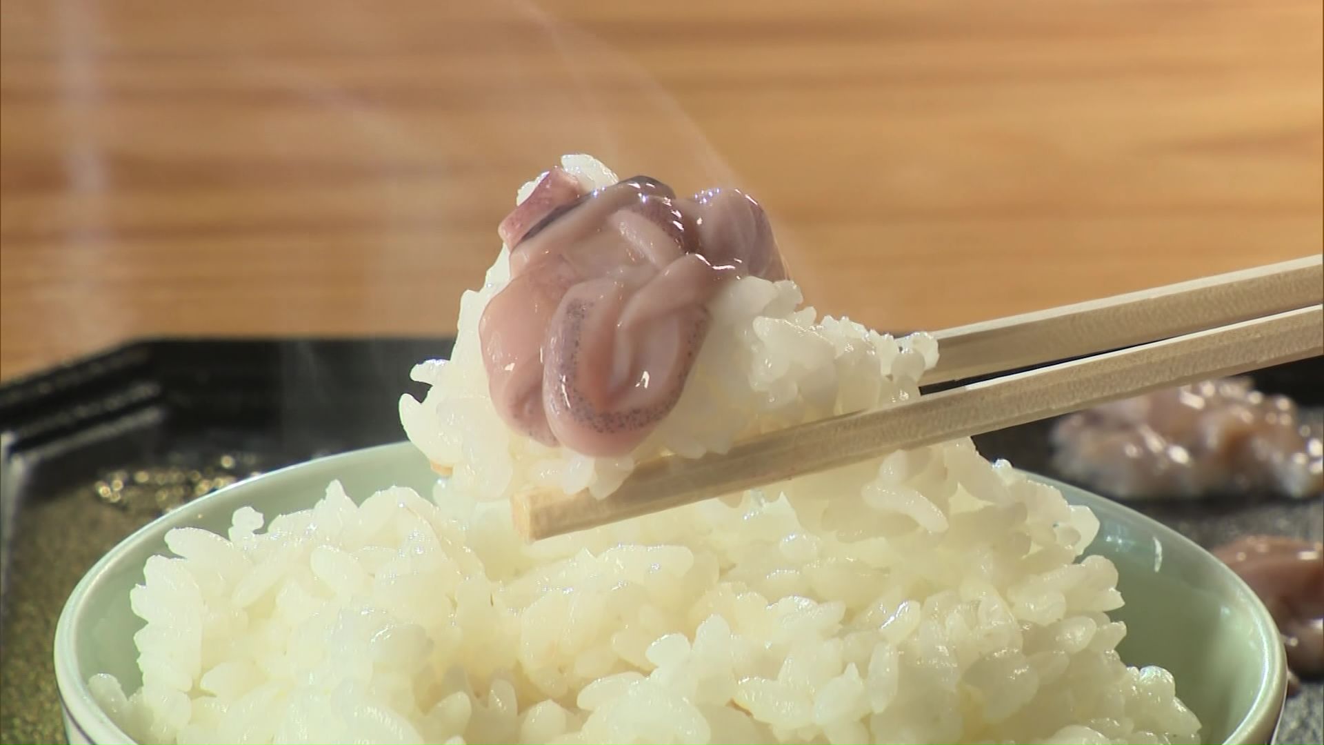 絶品の塩辛をコメと共に