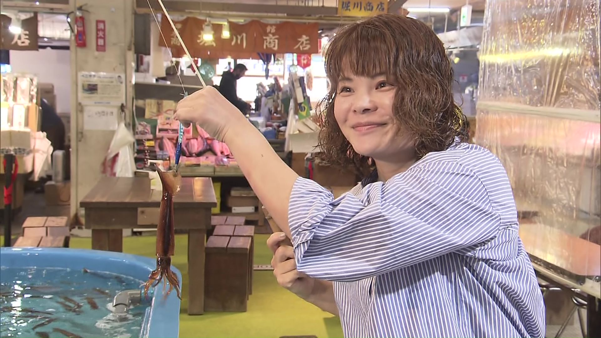 人気の釣り堀にもスルメイカが復活