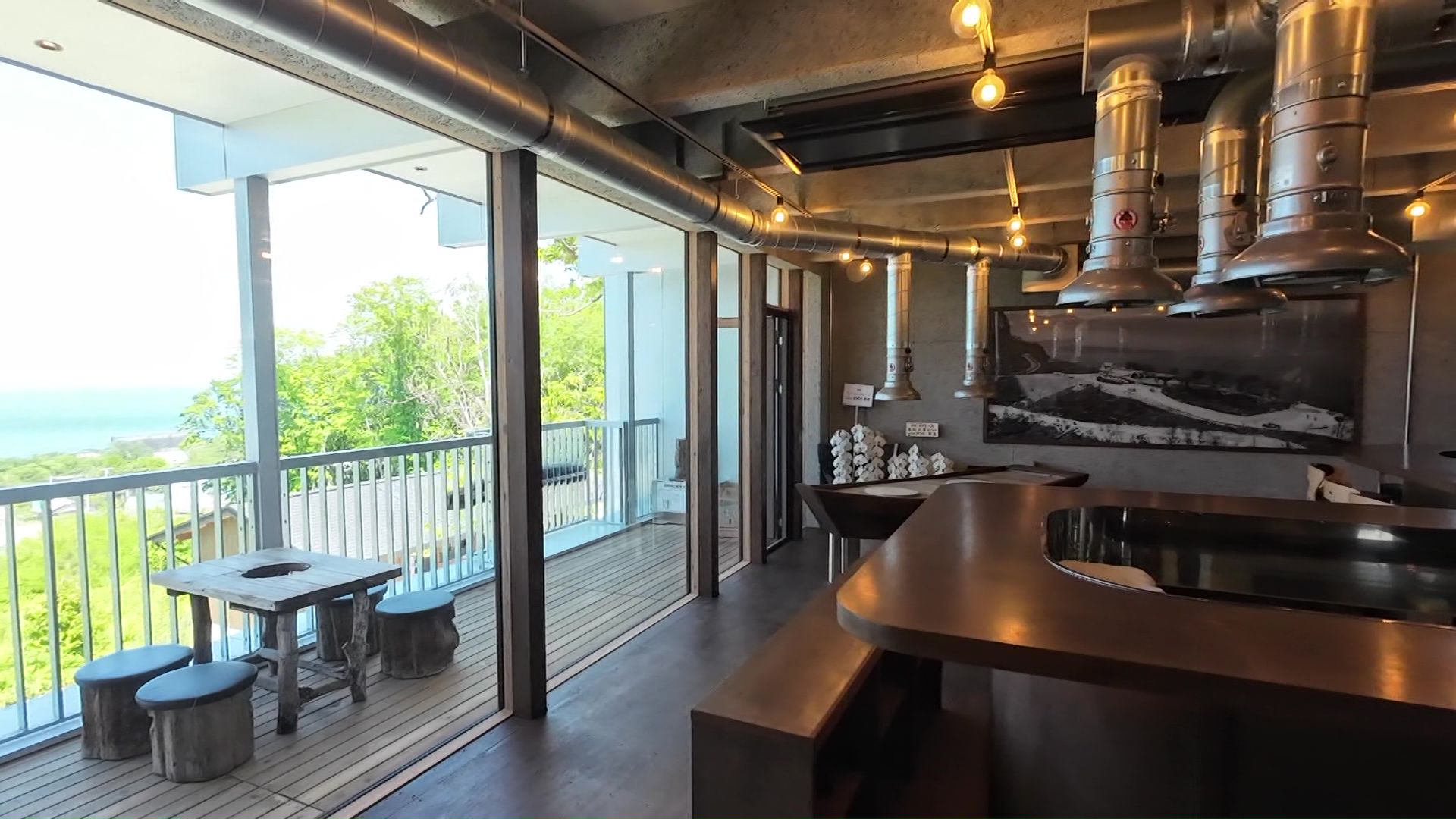 海が見渡せるのが「景勝園」の大きな特徴に