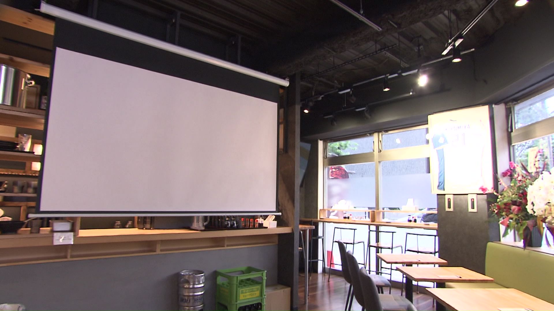 ファイターズ戦の日はパブリックビューイングも