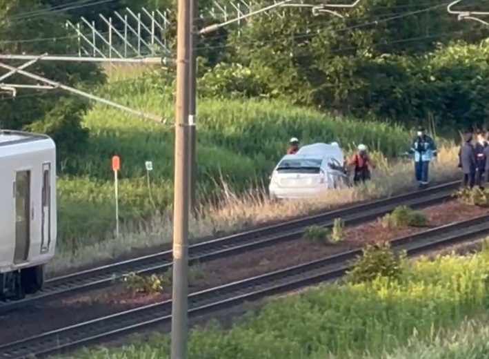 列車の運転士が発見