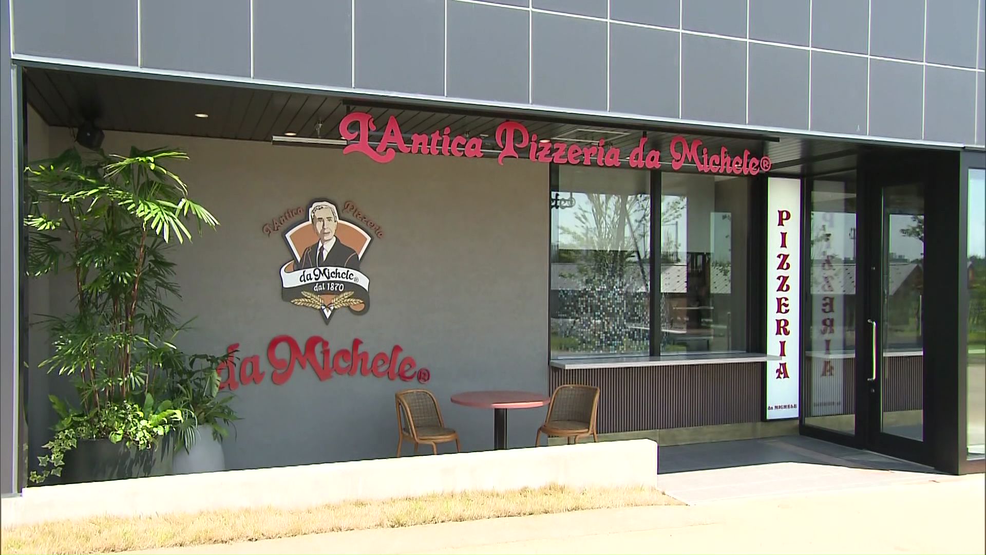 ナポリのピザ「アンティーカ・ピッツェリア・ダ・ミケーレ」