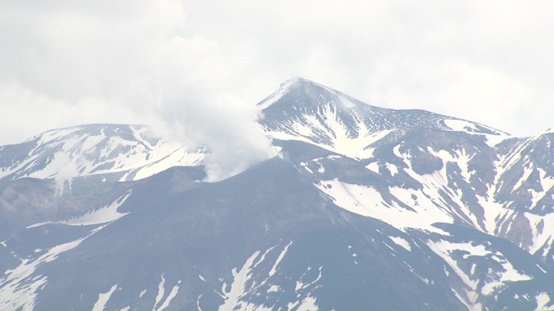 約30年のペースで噴火を繰り返す「十勝岳」