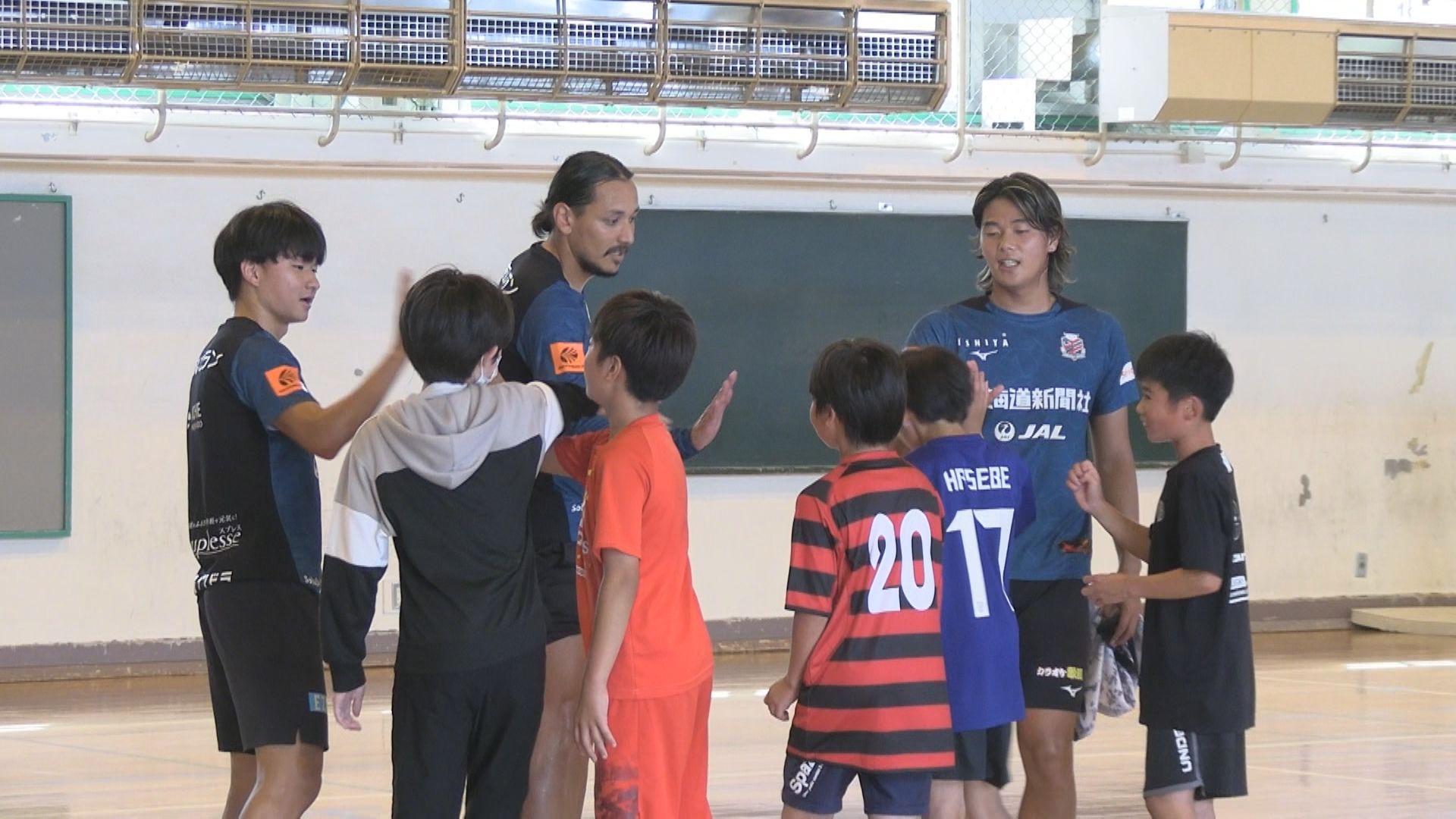 ミニゲームに白熱するなどパワーを受けとった3選手