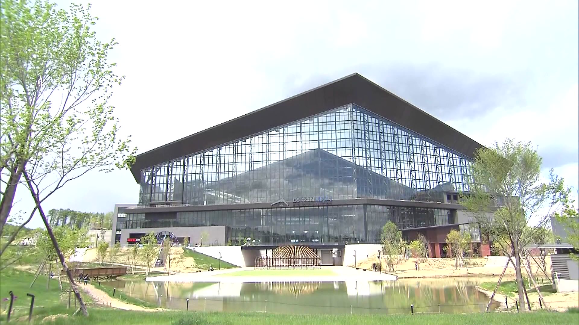 2軍本拠地もFビレッジのように？