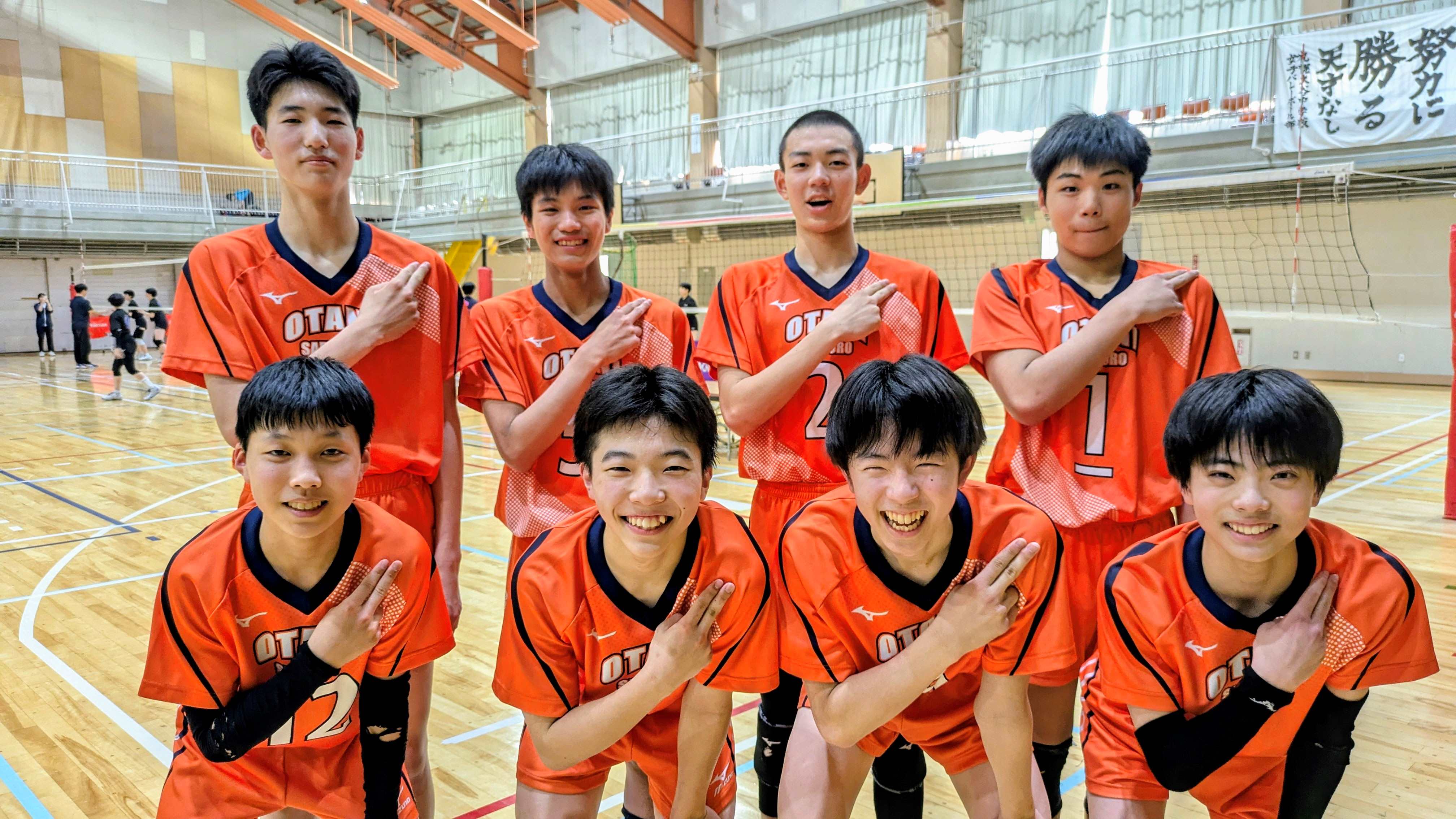 札幌大谷中・男子バレーボール部の3年生