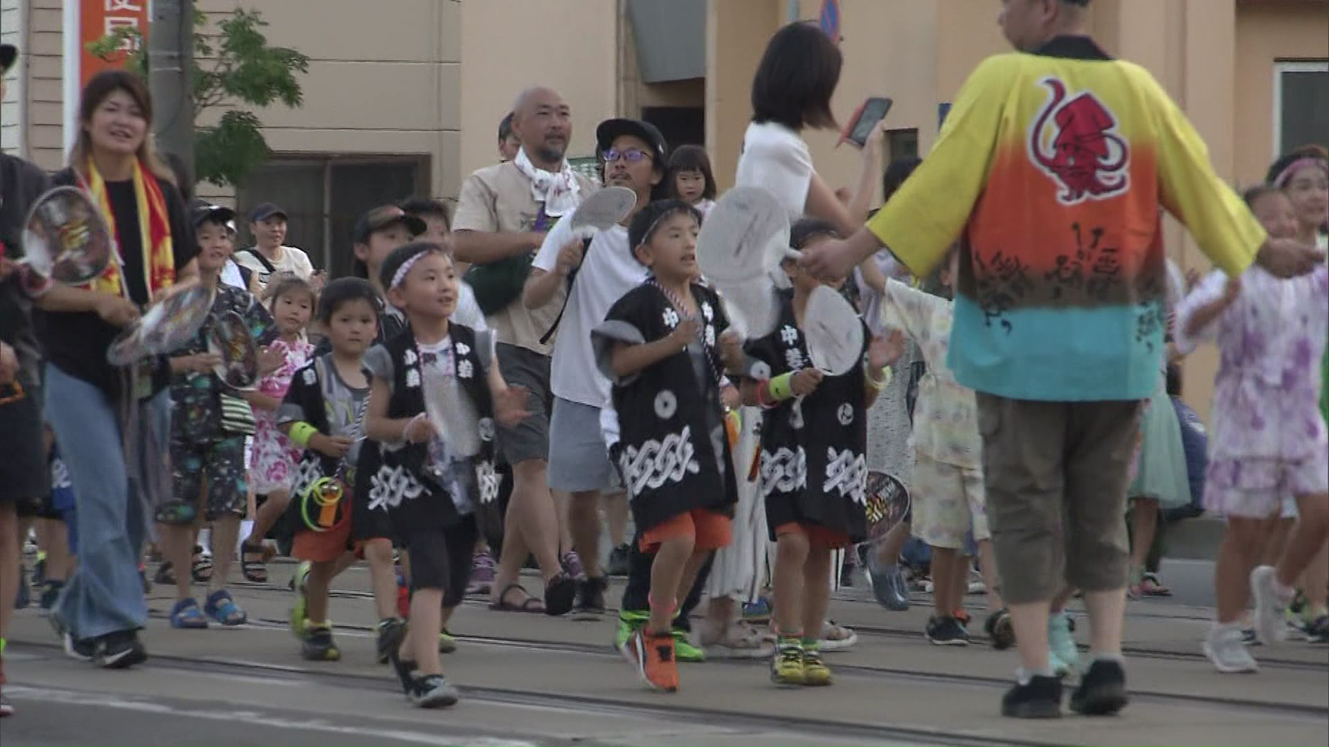 函館港まつりでの「いか踊り」