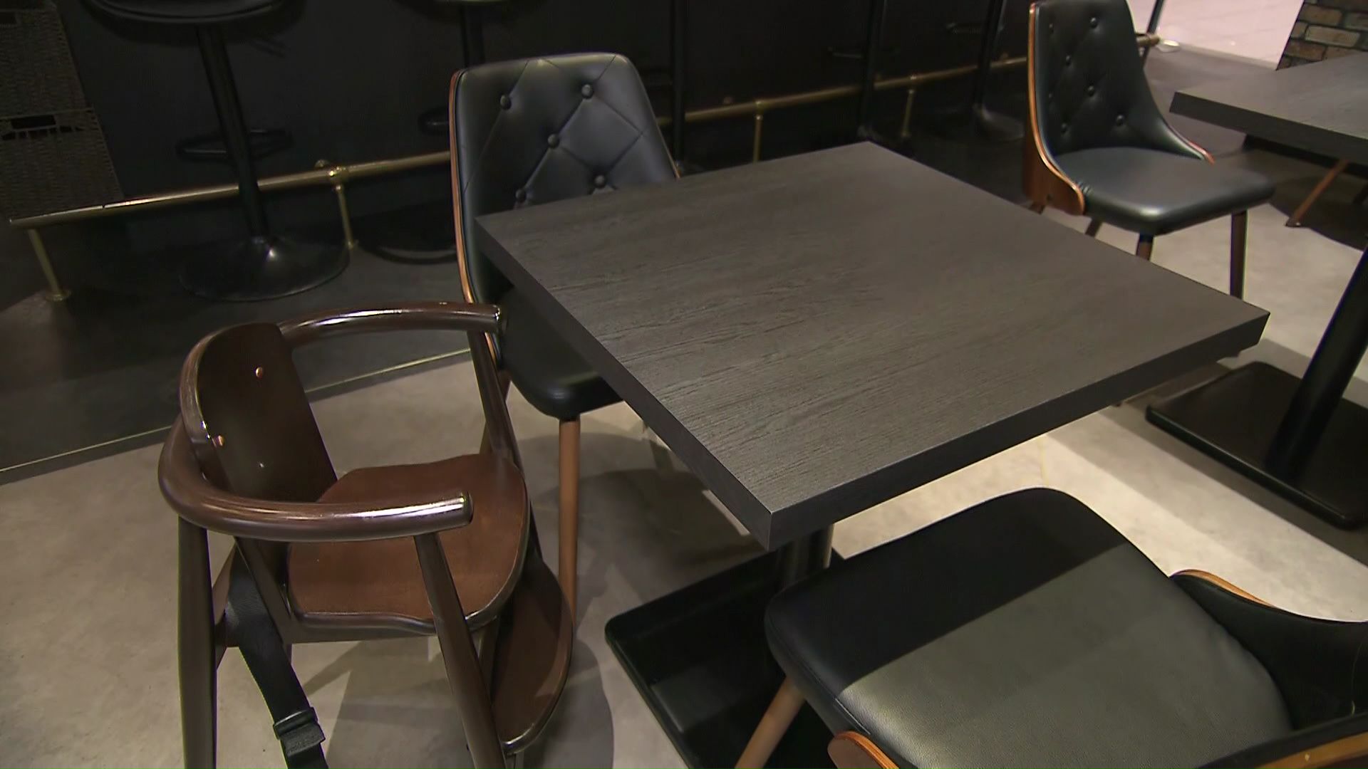 子ども用の椅子