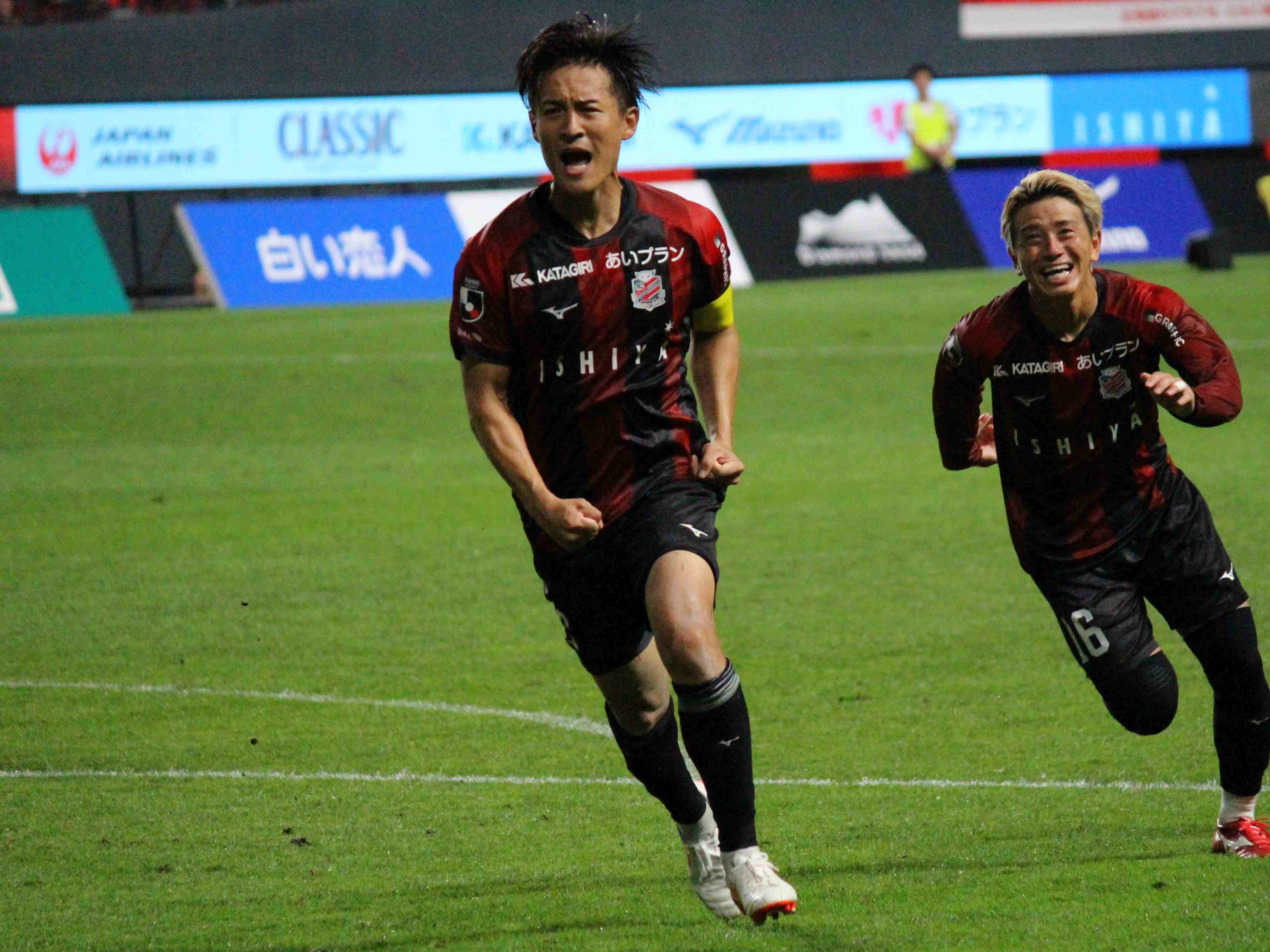 FKでゴールを決めた高嶺朋樹選手