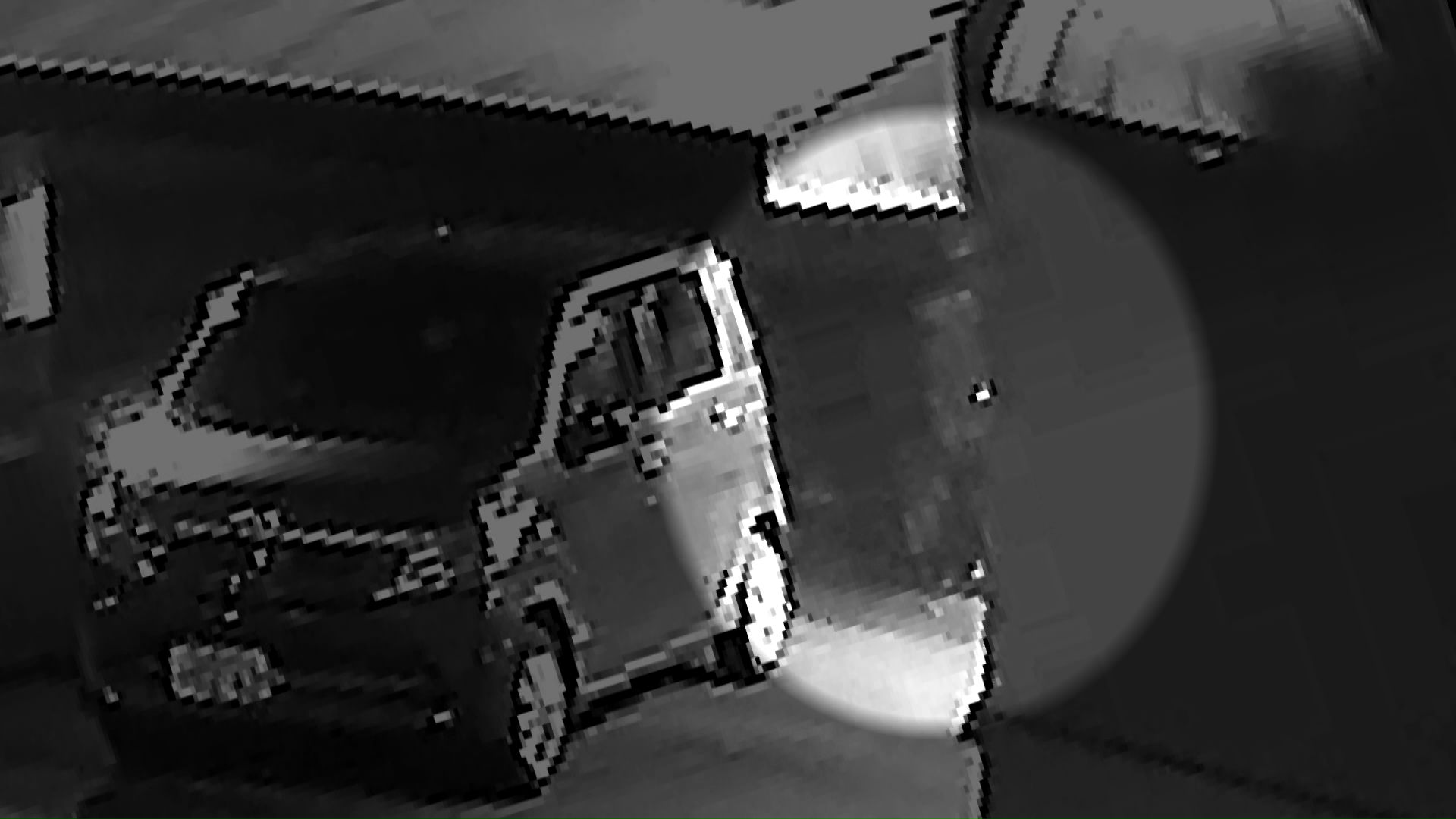 3人組は現金数十万円のほかロレックスなどを奪い逃走（撮影：視聴者）