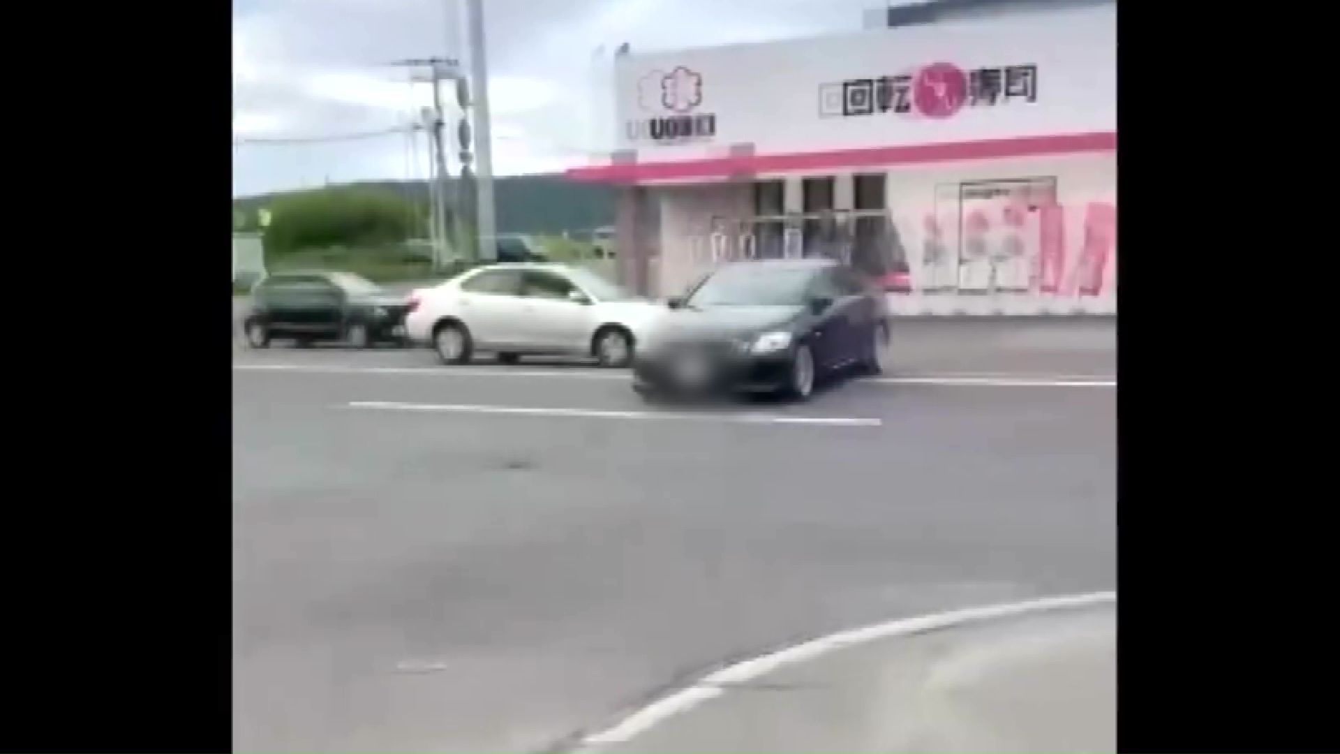 バックで暴走した車による事故（8月25日）