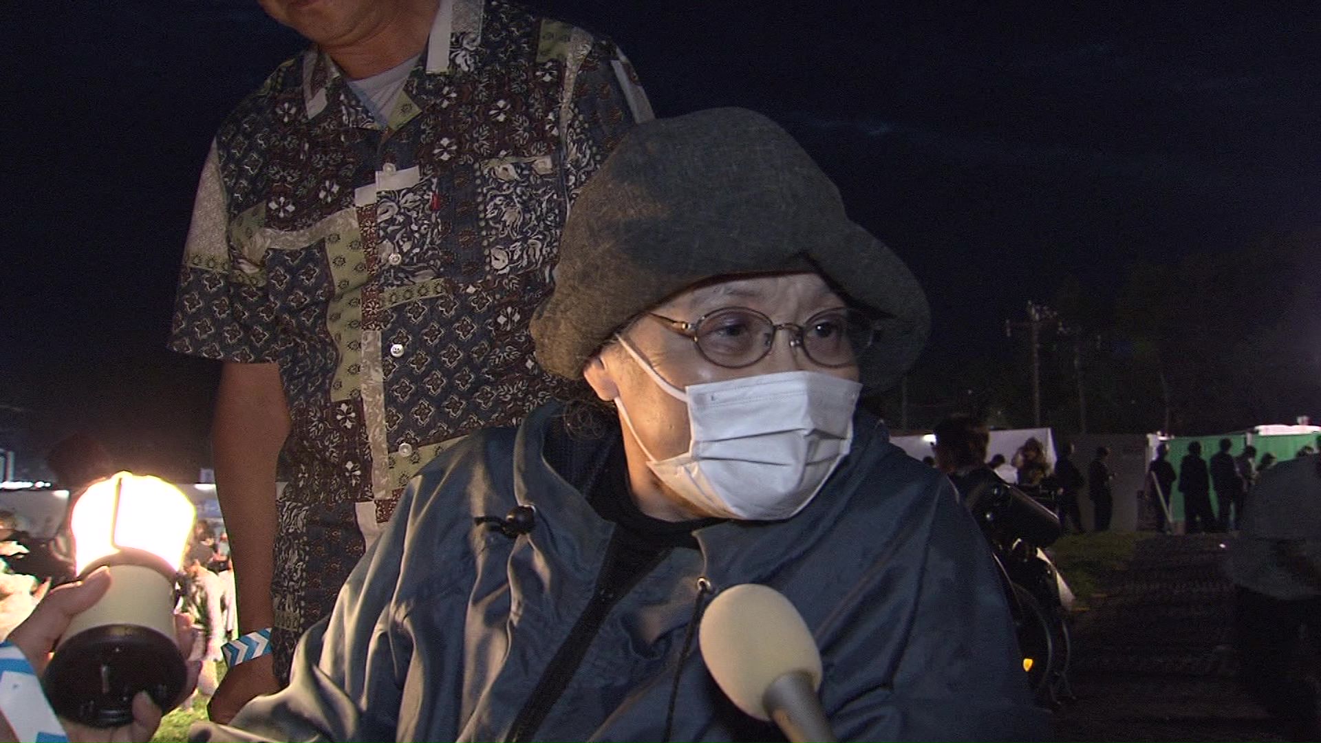 車椅子席を予約 家族で訪れた80代女性