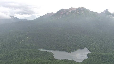 雌阿寒岳（資料）