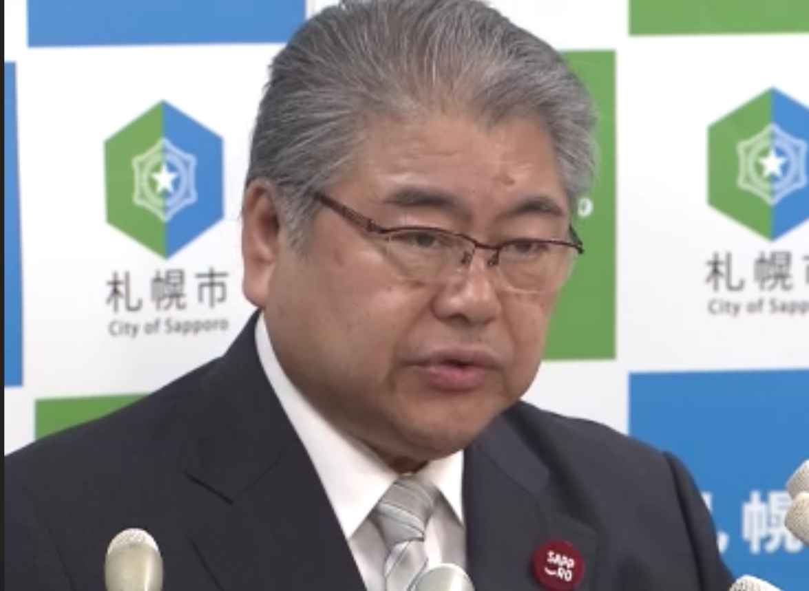 12年にわたって札幌市のかじ取り役を務めた上田さん 退任時の様子（2015年）