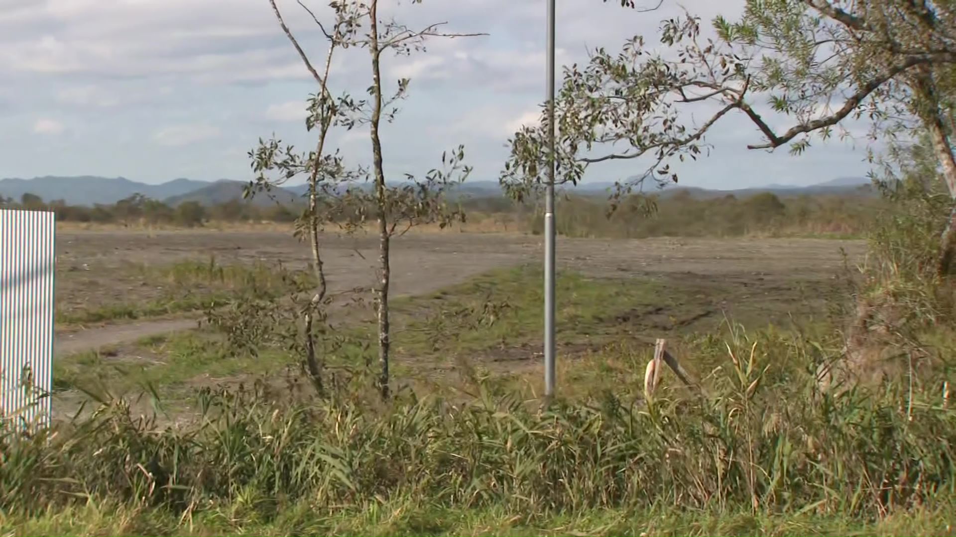 メガソーラー予定地の工事は停止中