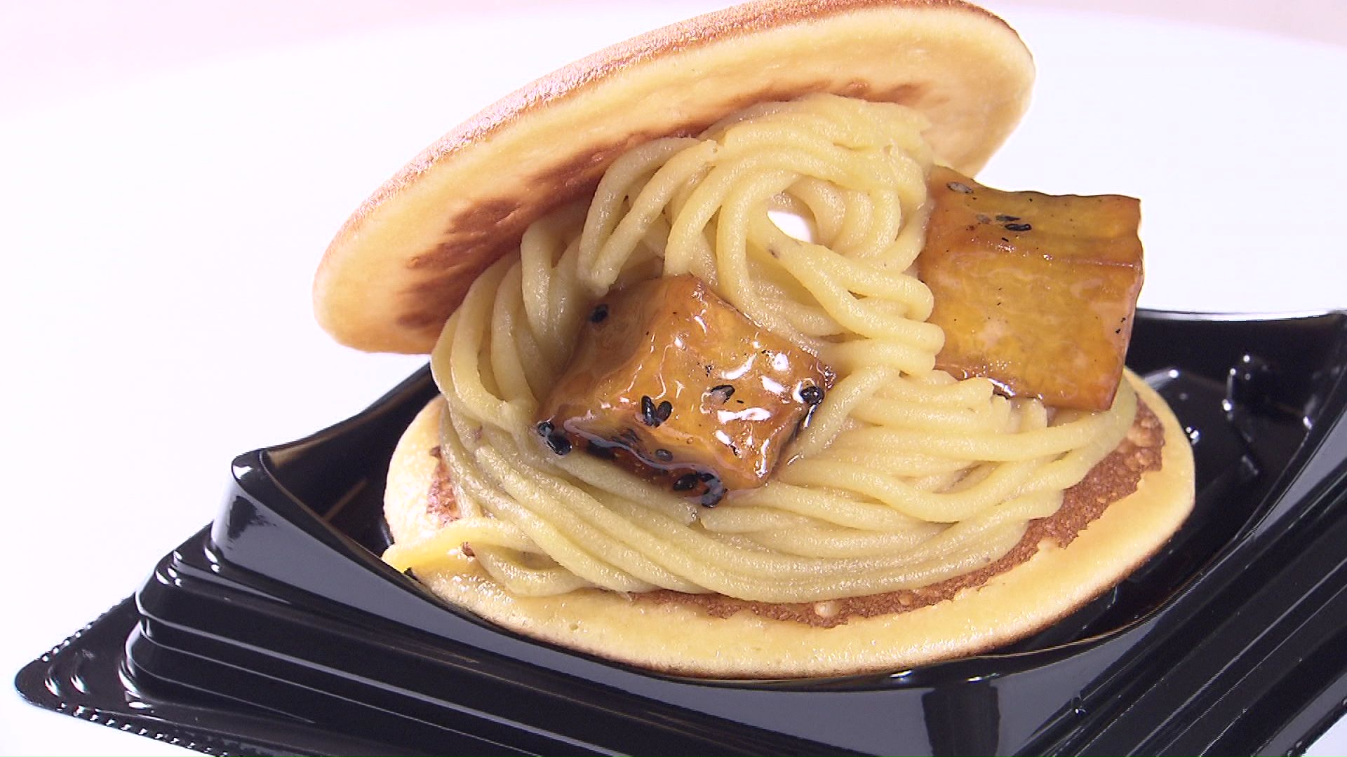 フランダースフリッツ「焼き芋モンブラン生どら焼き」