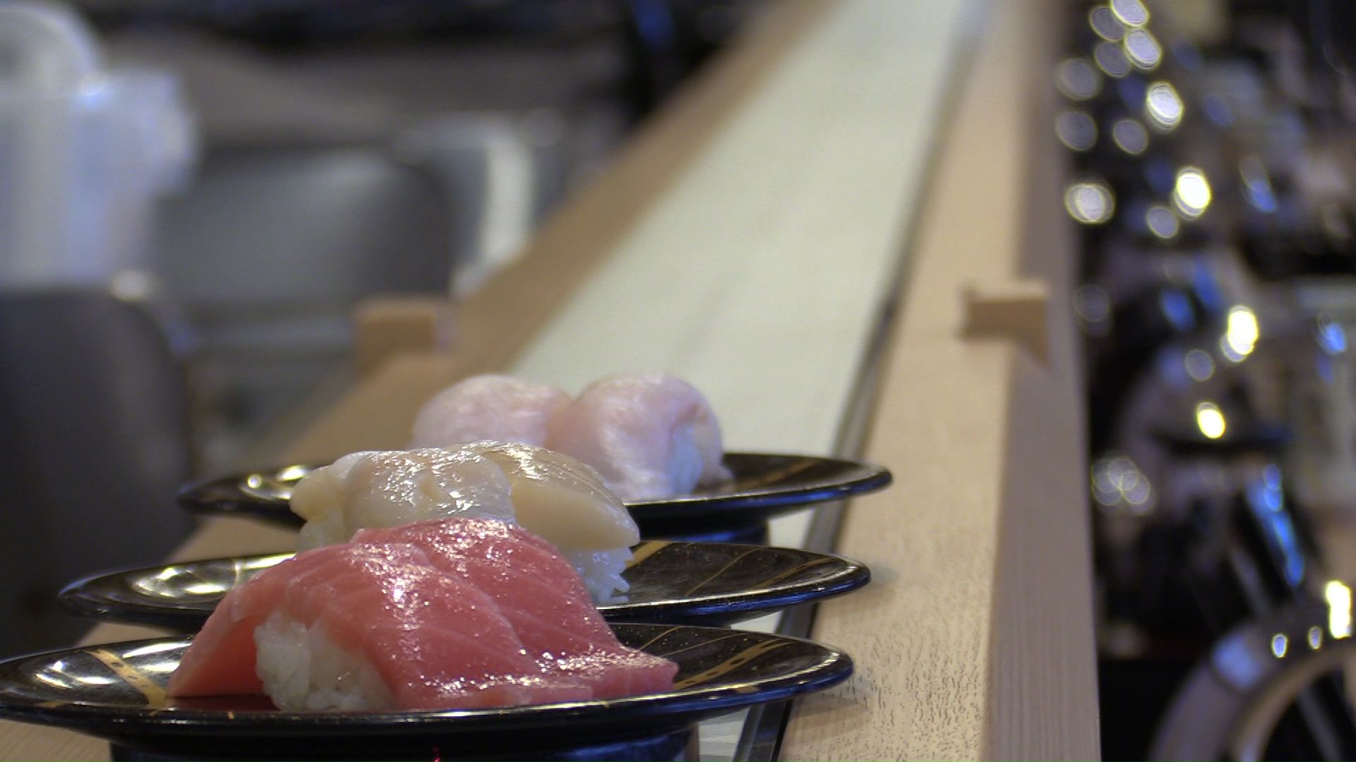 日本最北端の回転寿司店「花いちもんめ」