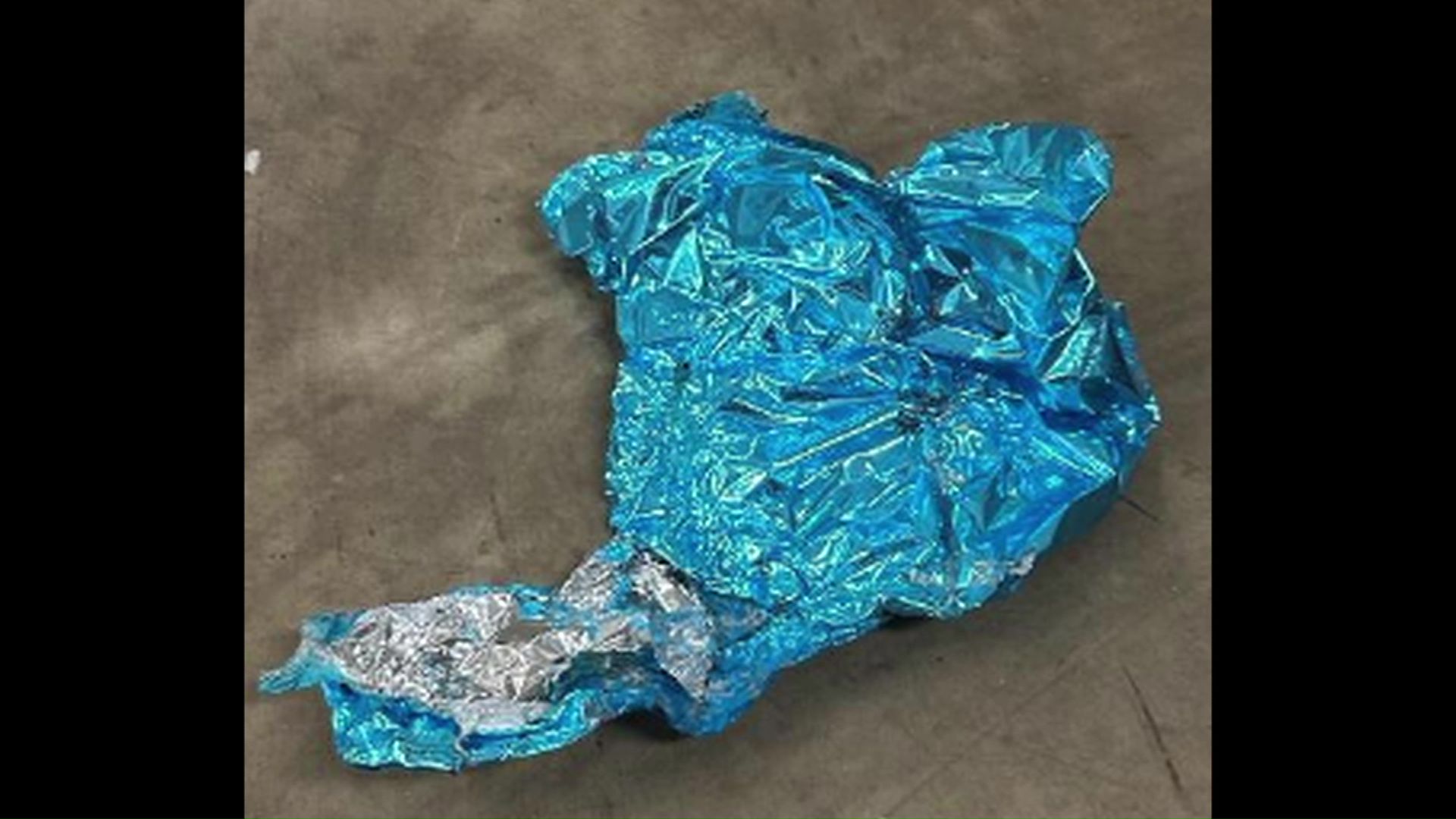 見つかったアルミバルーン(提供:札幌市交通局)