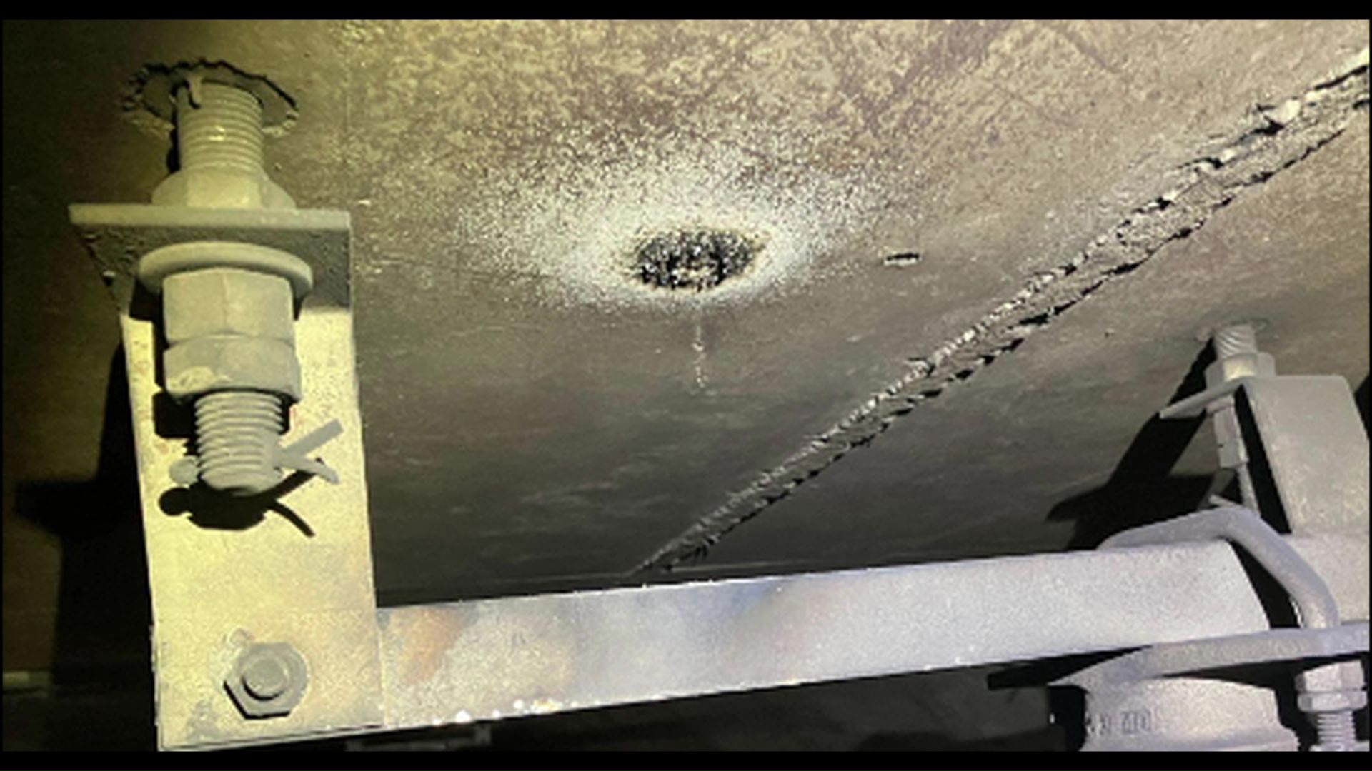 ショートした跡（提供:札幌市交通局）