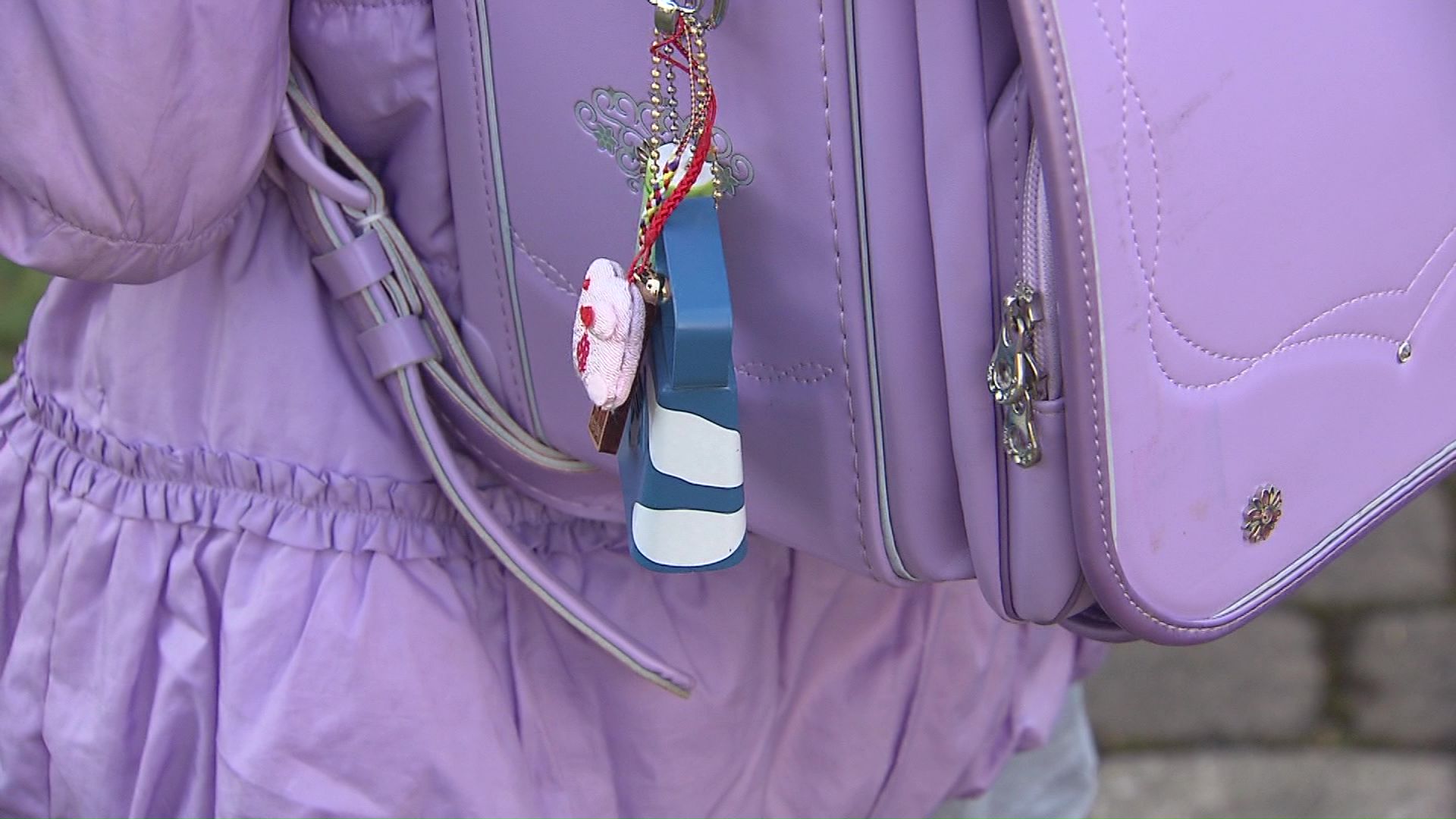 ランドセルについているクマ鈴