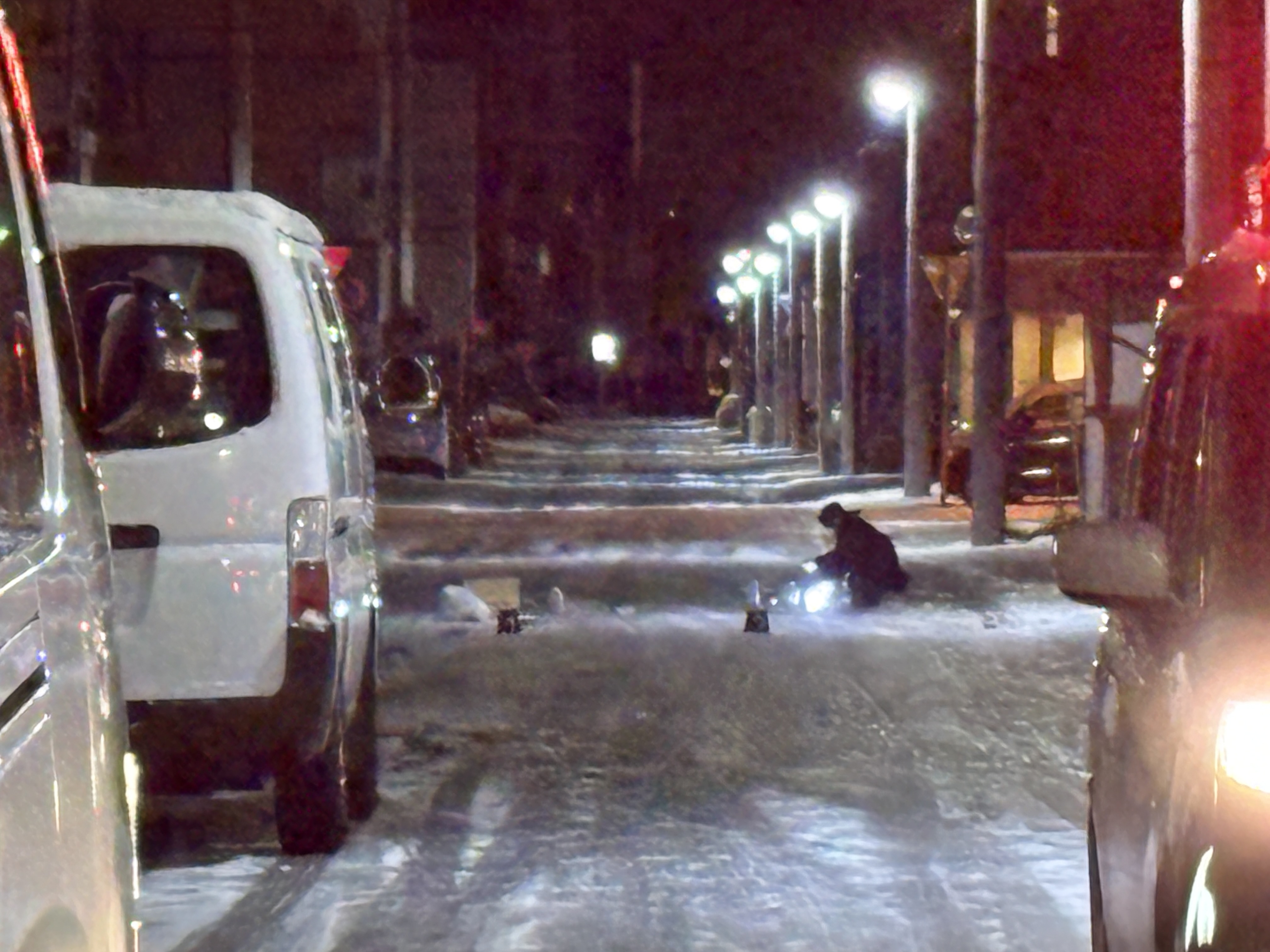 警察の捜査が続く現場（北海道札幌市豊平区美園7条6丁目）