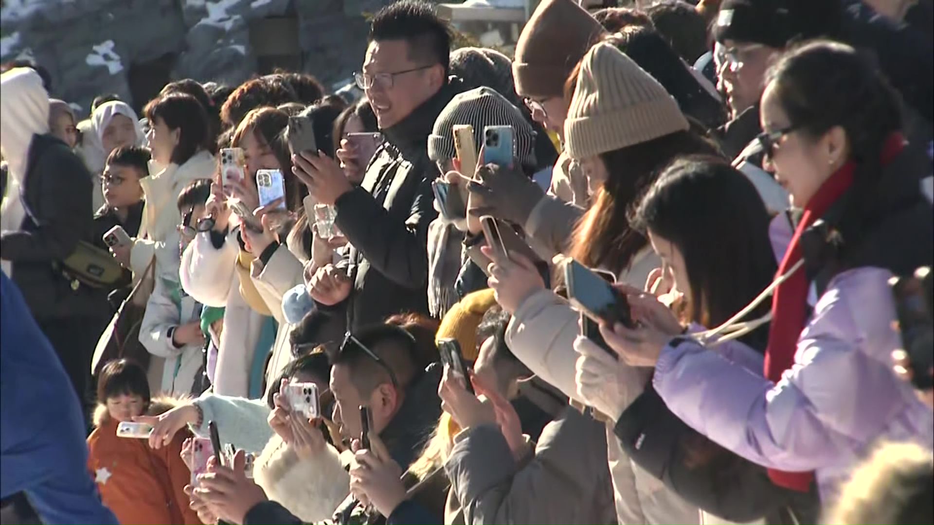 経済損失は1年で約1兆8000億円と試算される（資料写真）