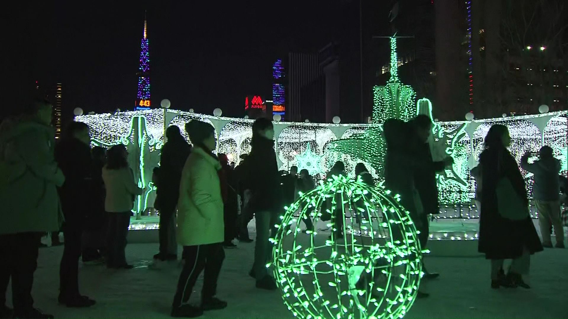 冬の観光スポットとしてイルミネーションも人気を集める(資料写真)