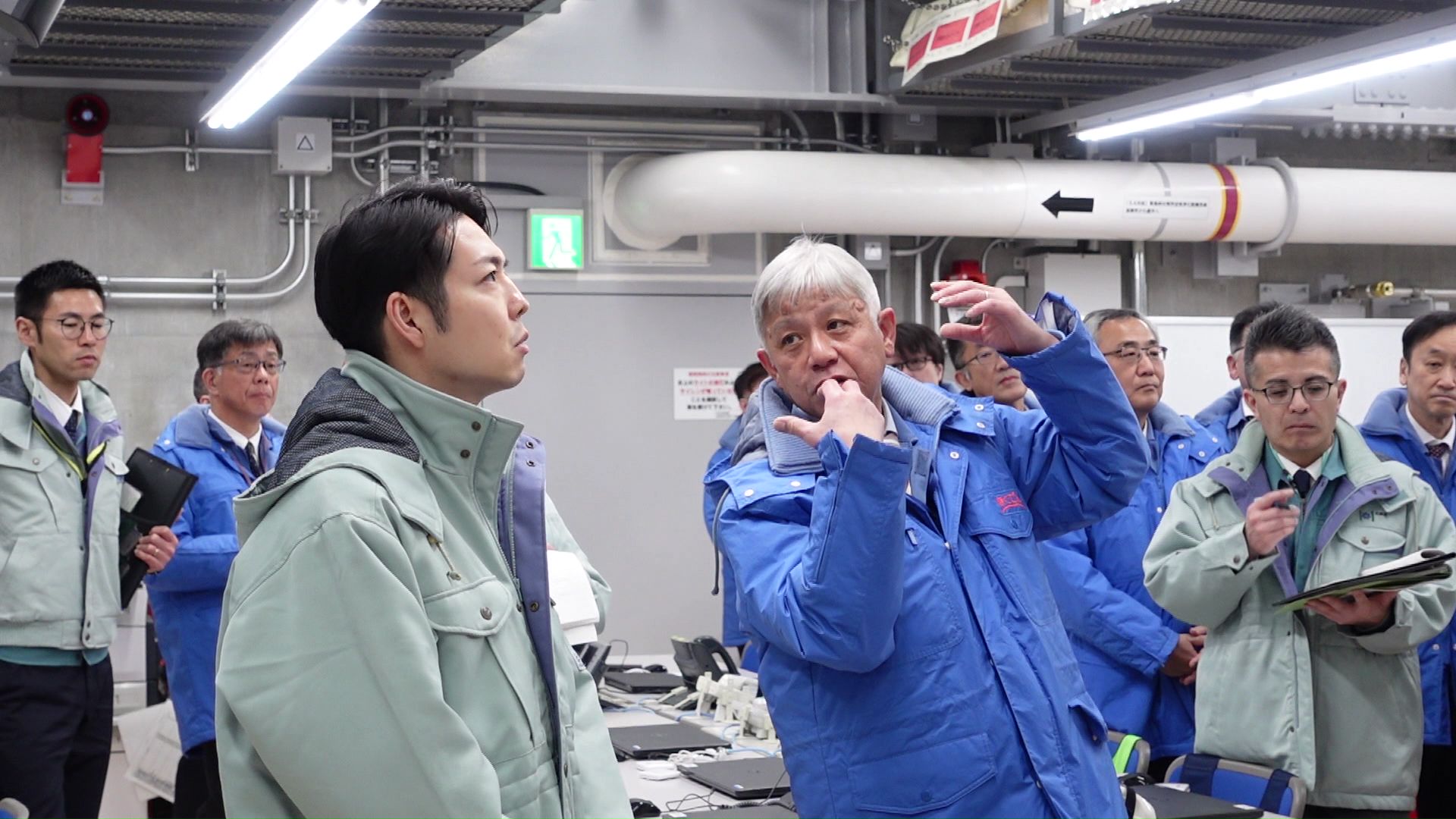 2025年3月に泊原発を視察した際の鈴木知事（提供：北海道電力）