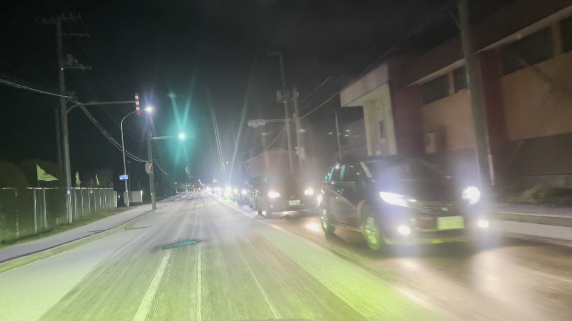 車で避難する住民が相次ぎ渋滞が発生