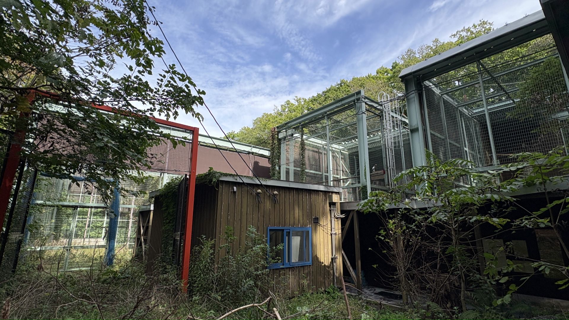 シマフクロウのエサが保管されていた「野生復帰施設」（提供：札幌市円山動物園）