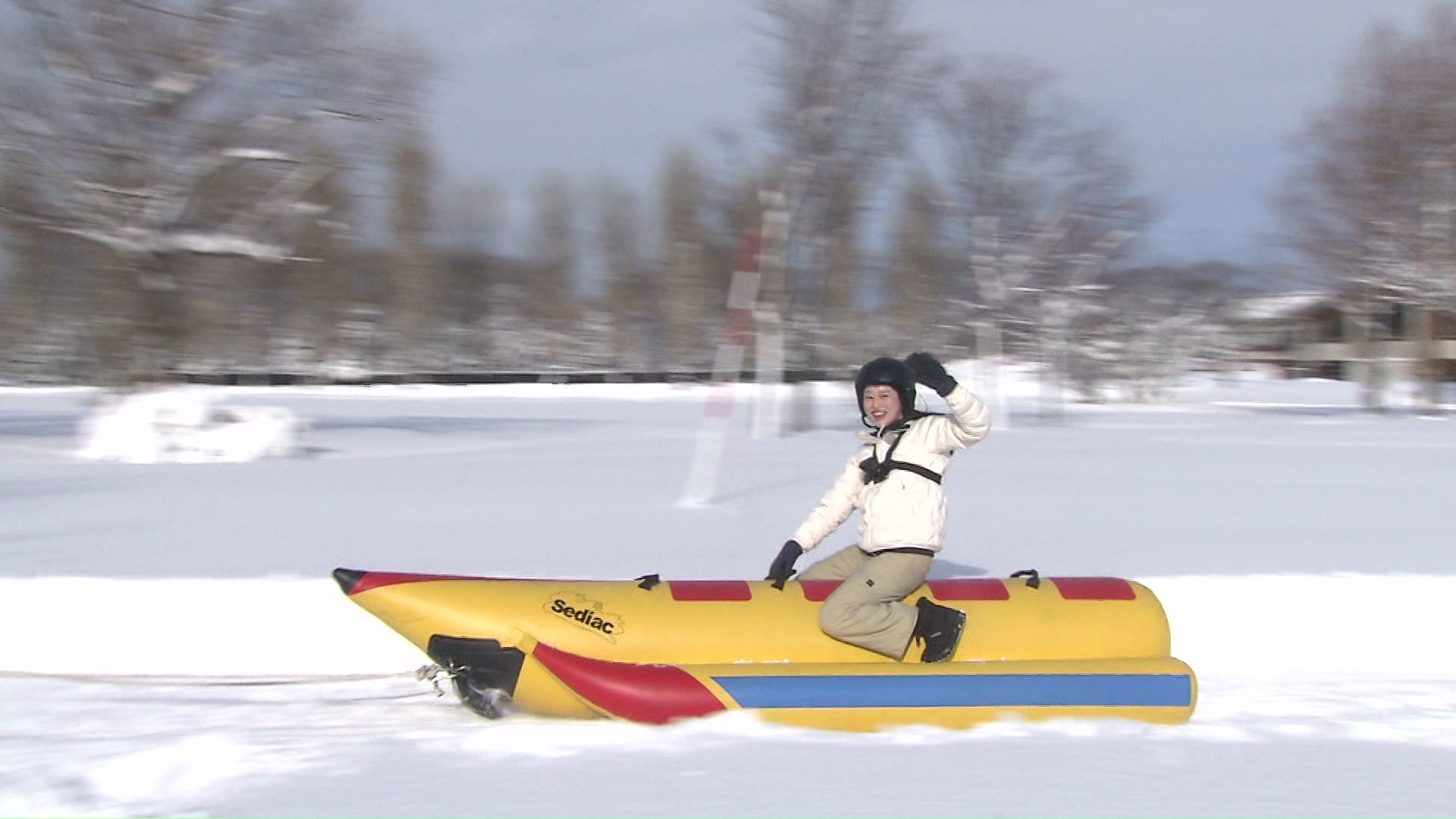 バナナボートを一足早く体験!