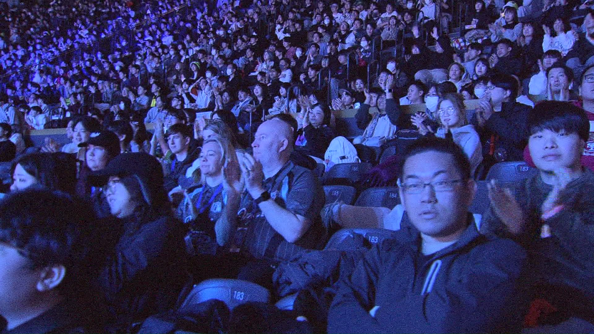 世界中から観客が集まる