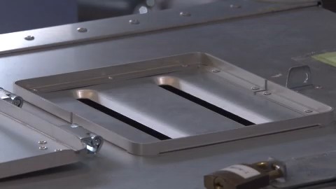 期日前投票の開始までに投票はがきの発送を完了できない見通し