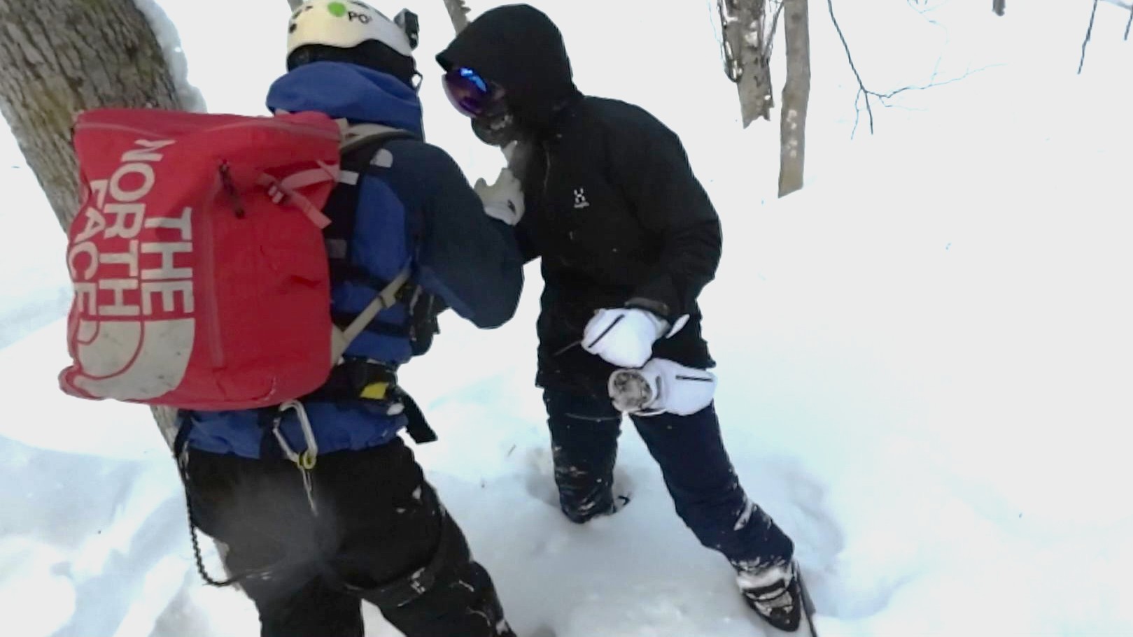 遭難した中国人の男子大学生が救助を待っていた（提供：道警）