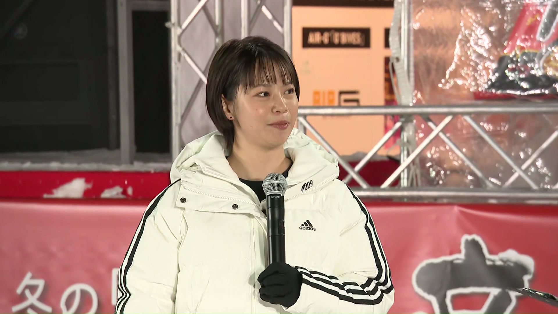 セレモニーには平昌オリンピック金メダリストの高木菜那さんが登場