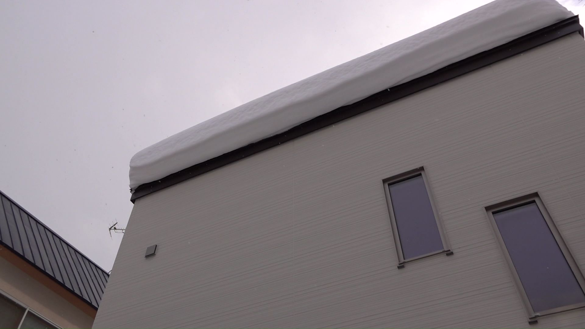 依頼者の懸念は「雪庇」