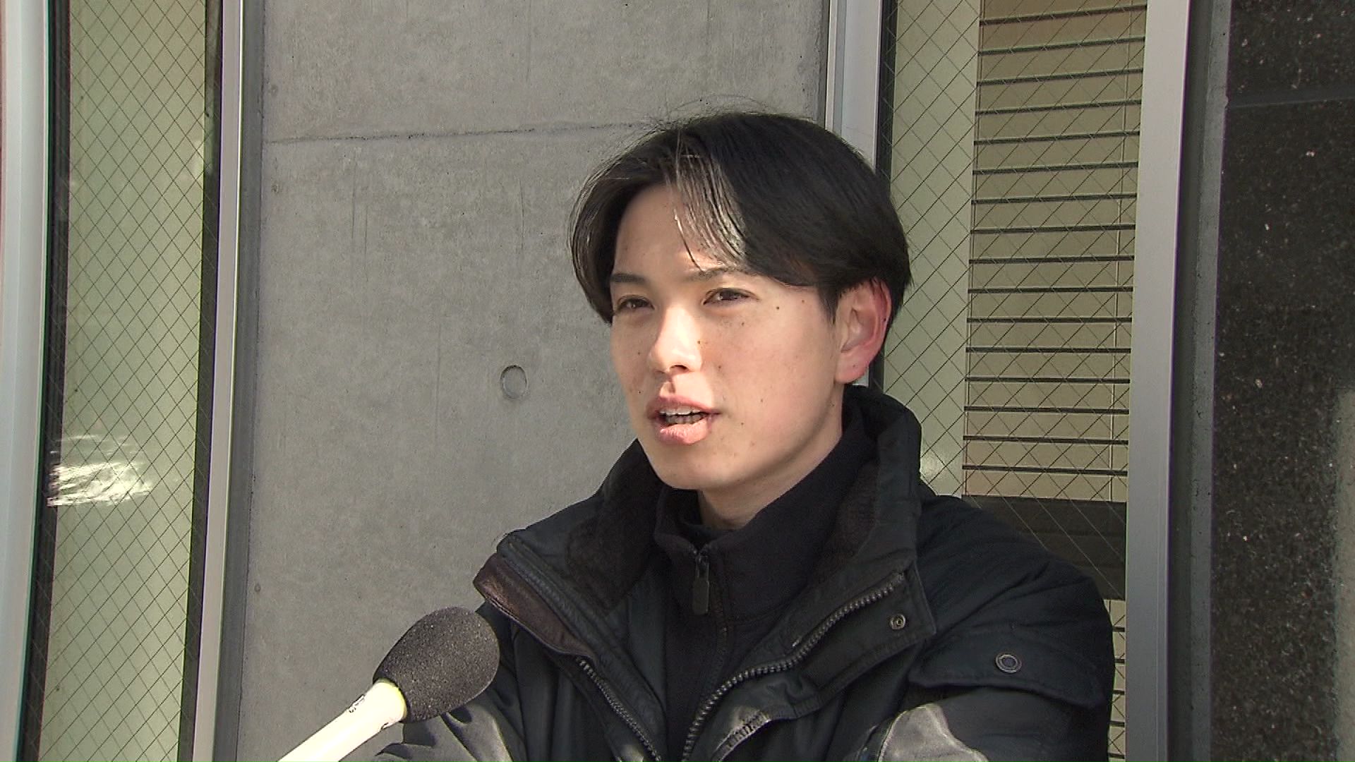 雪下ろしに追われる除雪業者