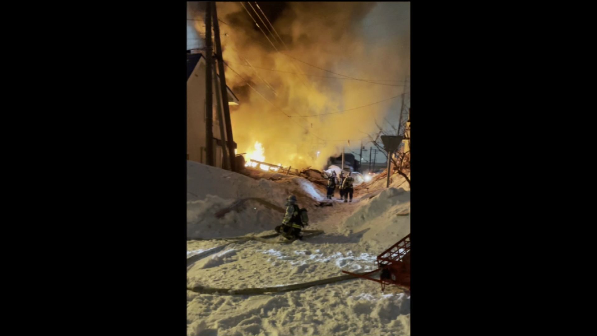 手稲区の住宅で爆発を伴う火災(提供:視聴者)