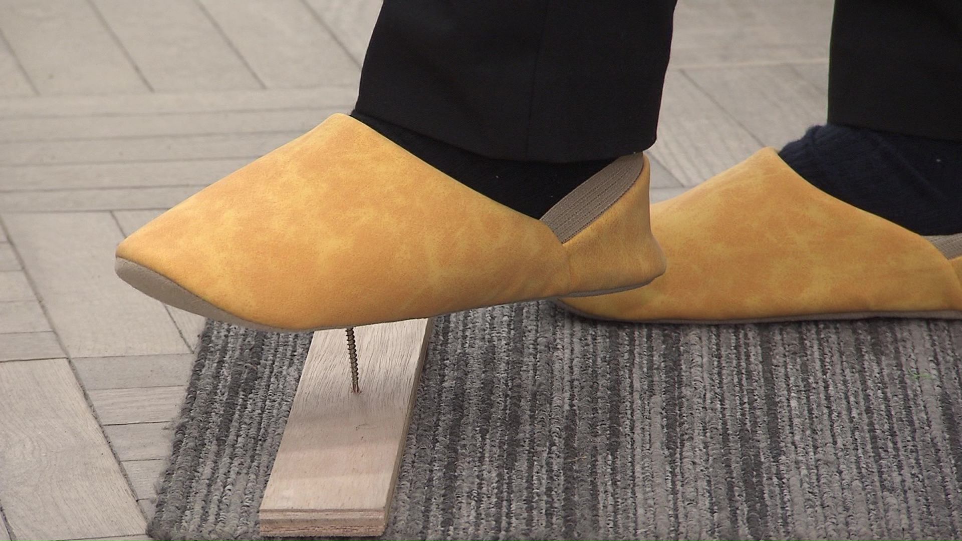 軽くてはきやすそうなスリッパですが…